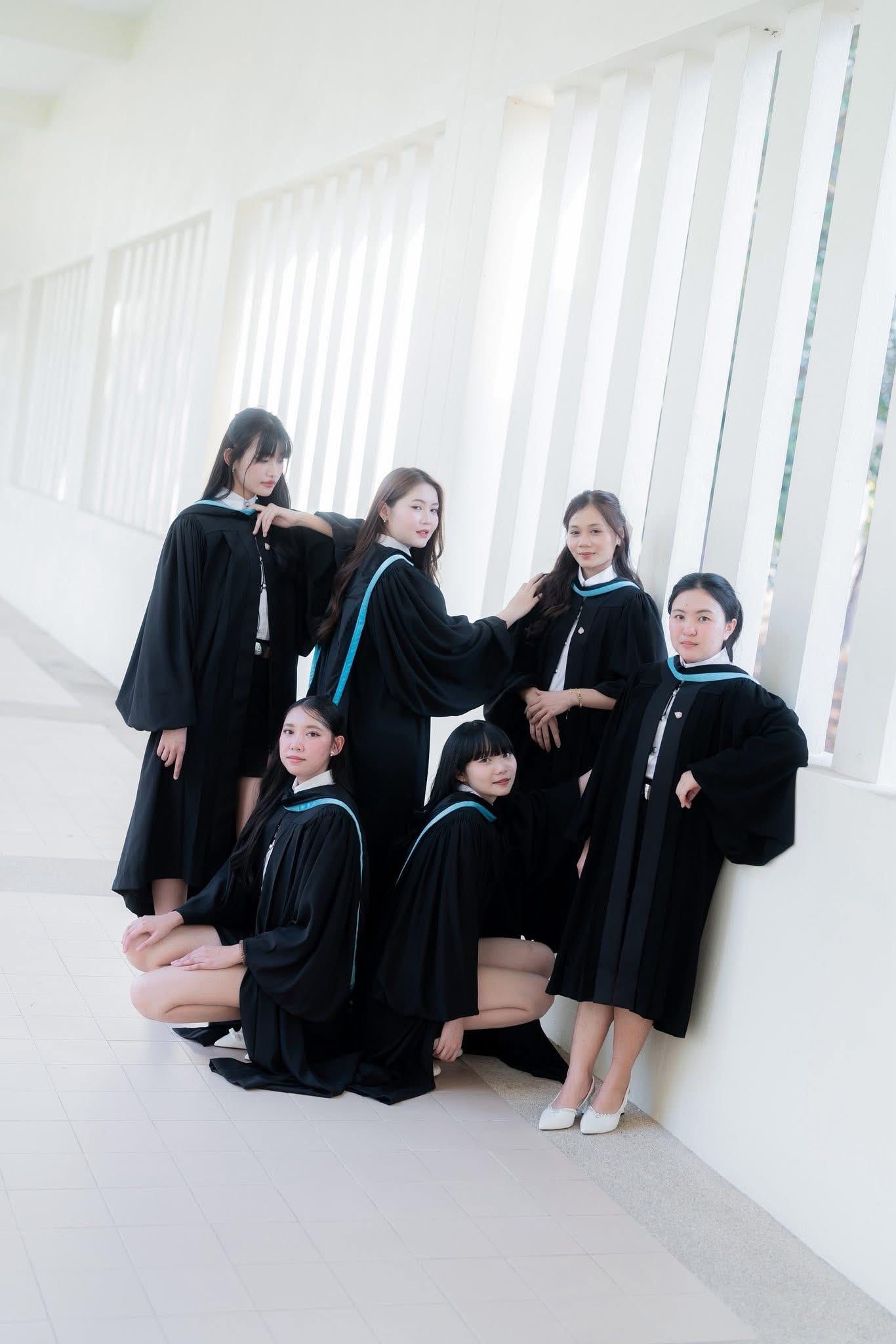 ผลงานรับปริญญา มหาวิทยาลัยศิลปากร โดย PeyuttFoto ภาพที่ 9