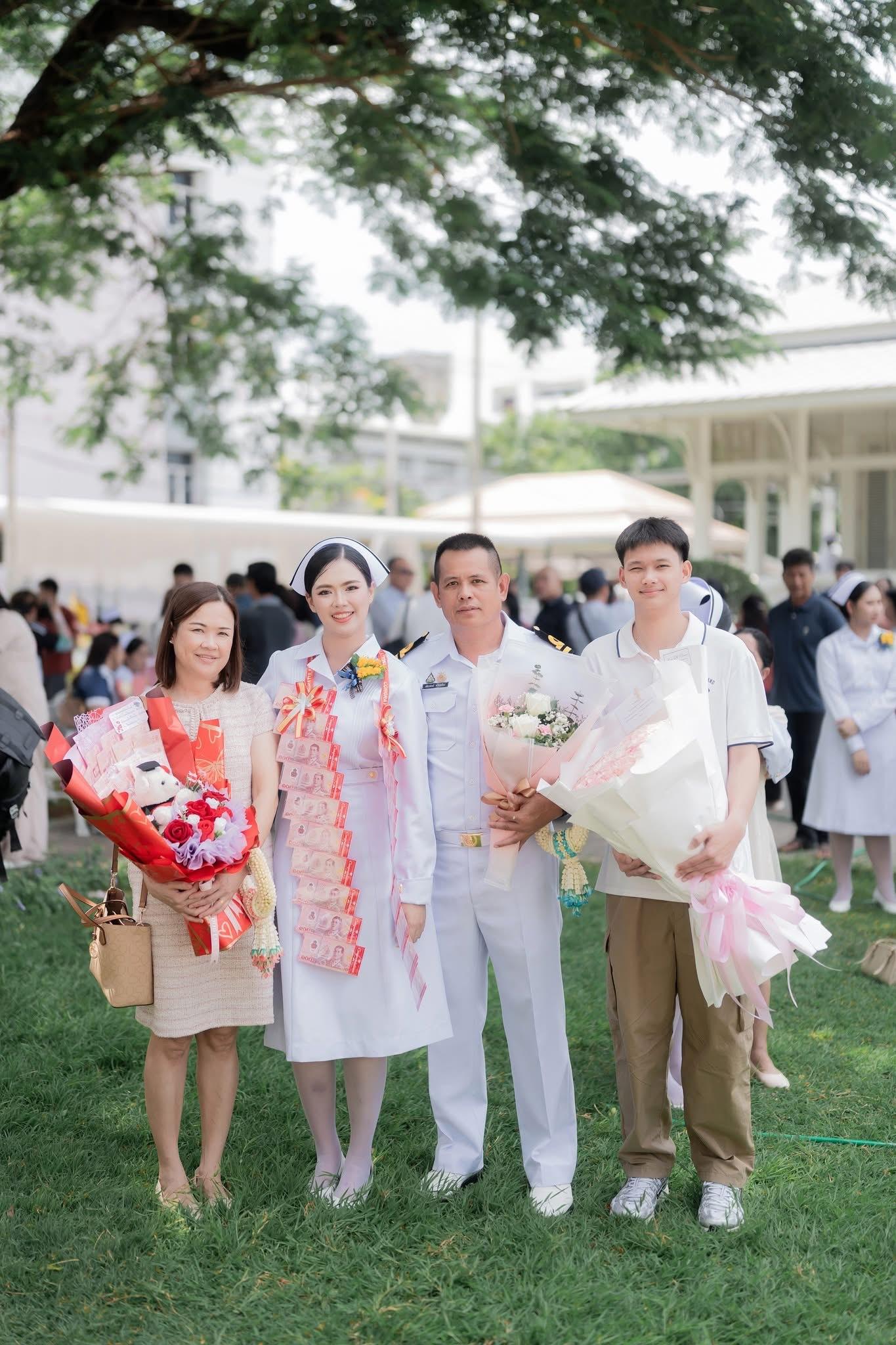 ผลงานรับปริญญา วิทยาลัยพยาบาลกองทัพเรือ โดย PeyuttFoto ภาพที่ 8