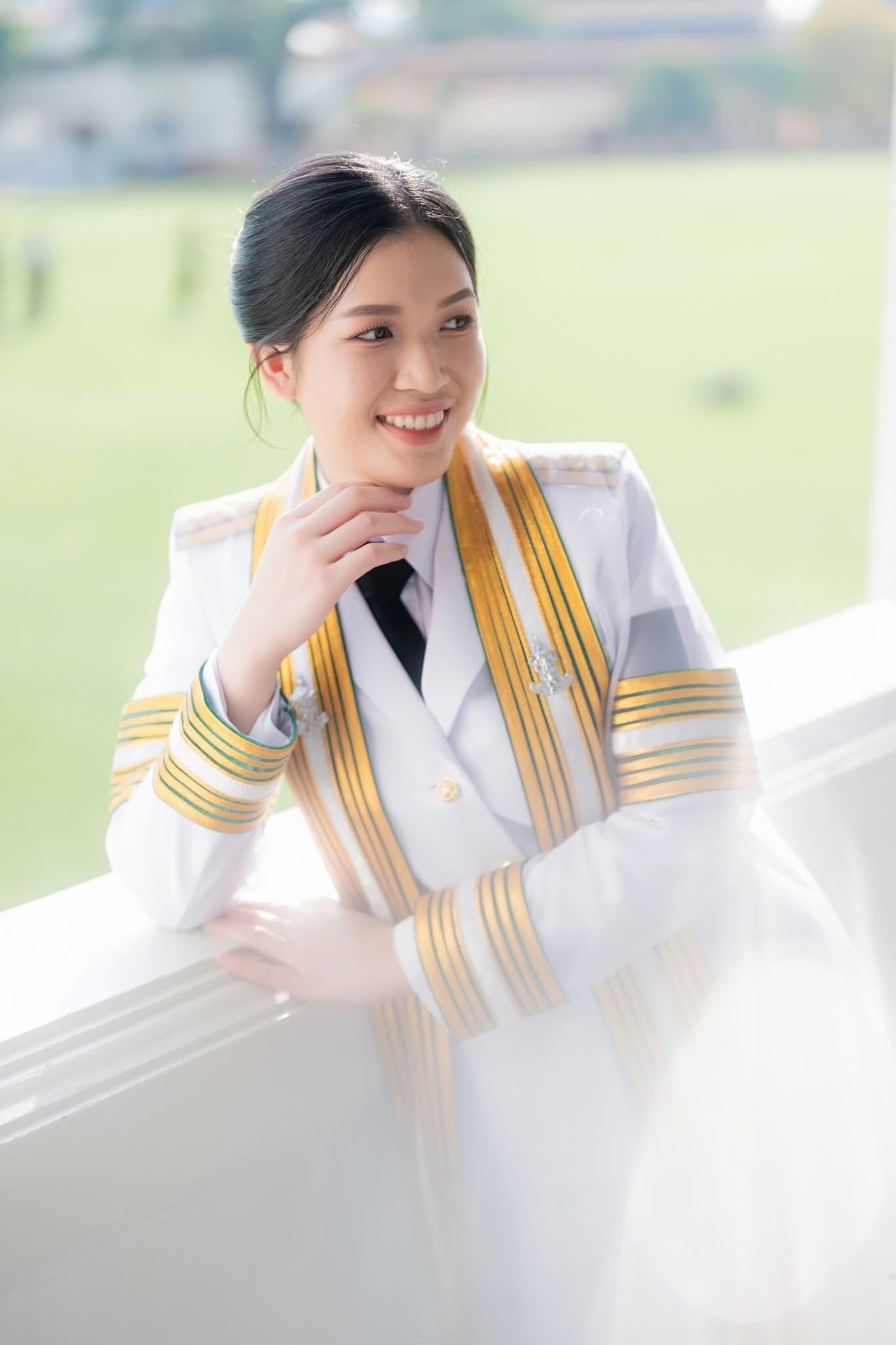 ผลงานรับปริญญา มหาวิทยาลัยนวมินทราธิราช โดย PeyuttFoto ภาพที่ 4