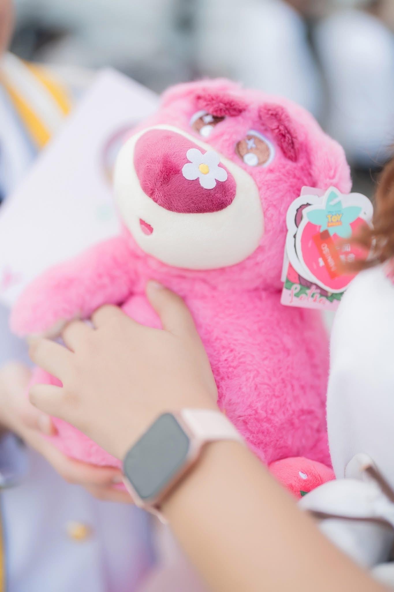 ผลงานรับปริญญา มหาวิทยาลัยนวมินทราธิราช โดย PeyuttFoto ภาพที่ 19