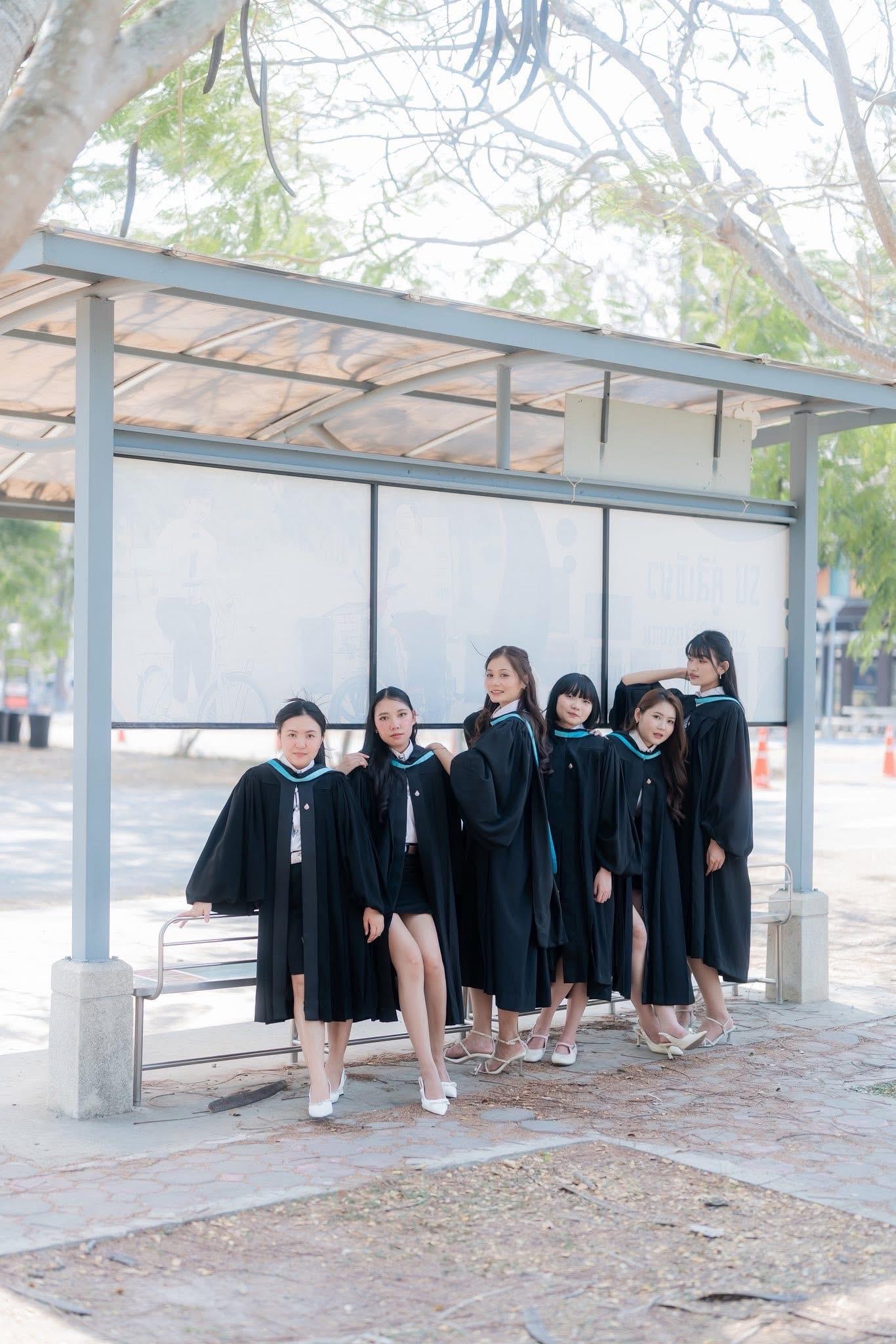 ผลงานรับปริญญา มหาวิทยาลัยศิลปากร โดย PeyuttFoto ภาพที่ 6