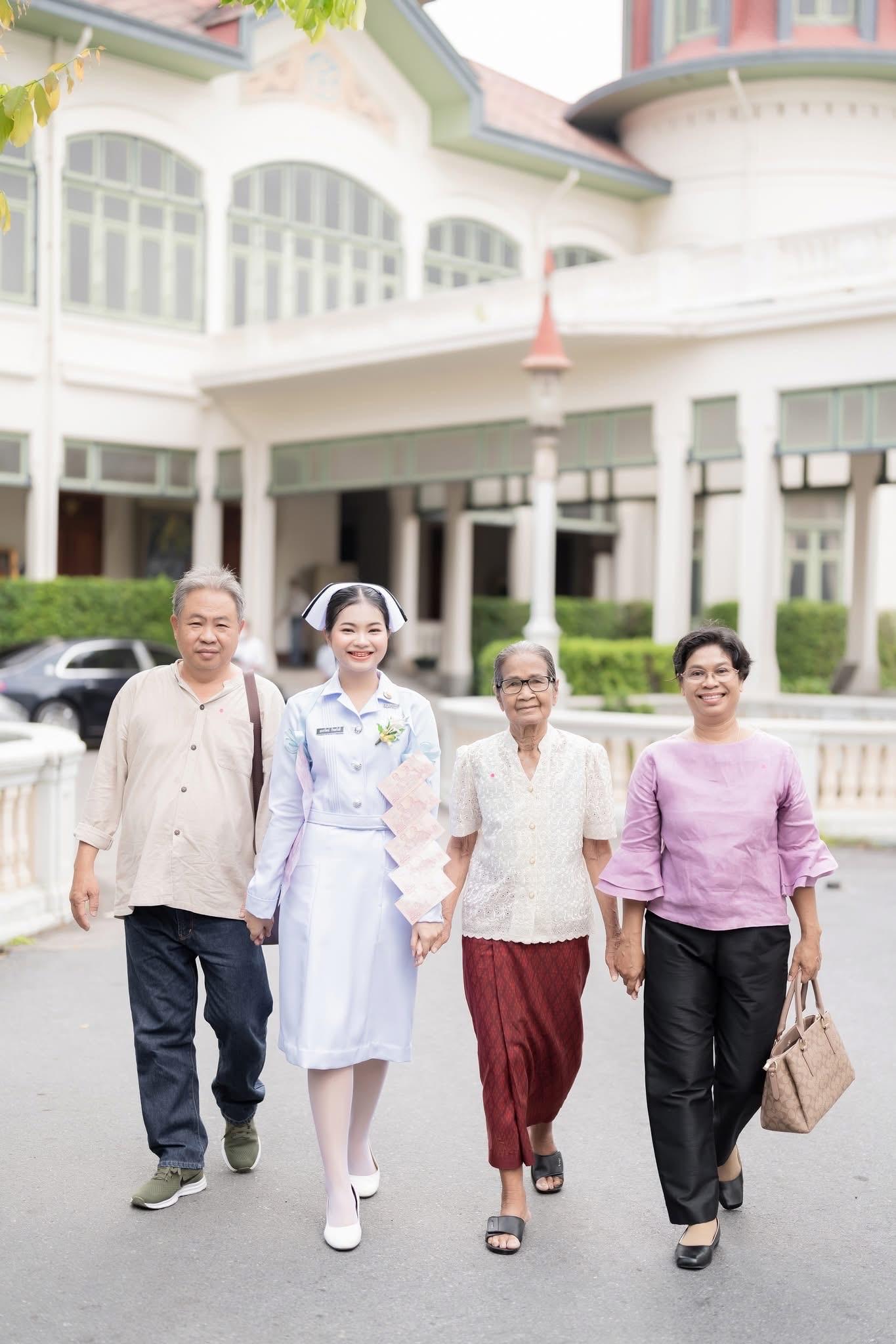 ผลงานรับปริญญา วิทยาลัยพยาบาลกองทัพบก โดย PeyuttFoto ภาพที่ 12