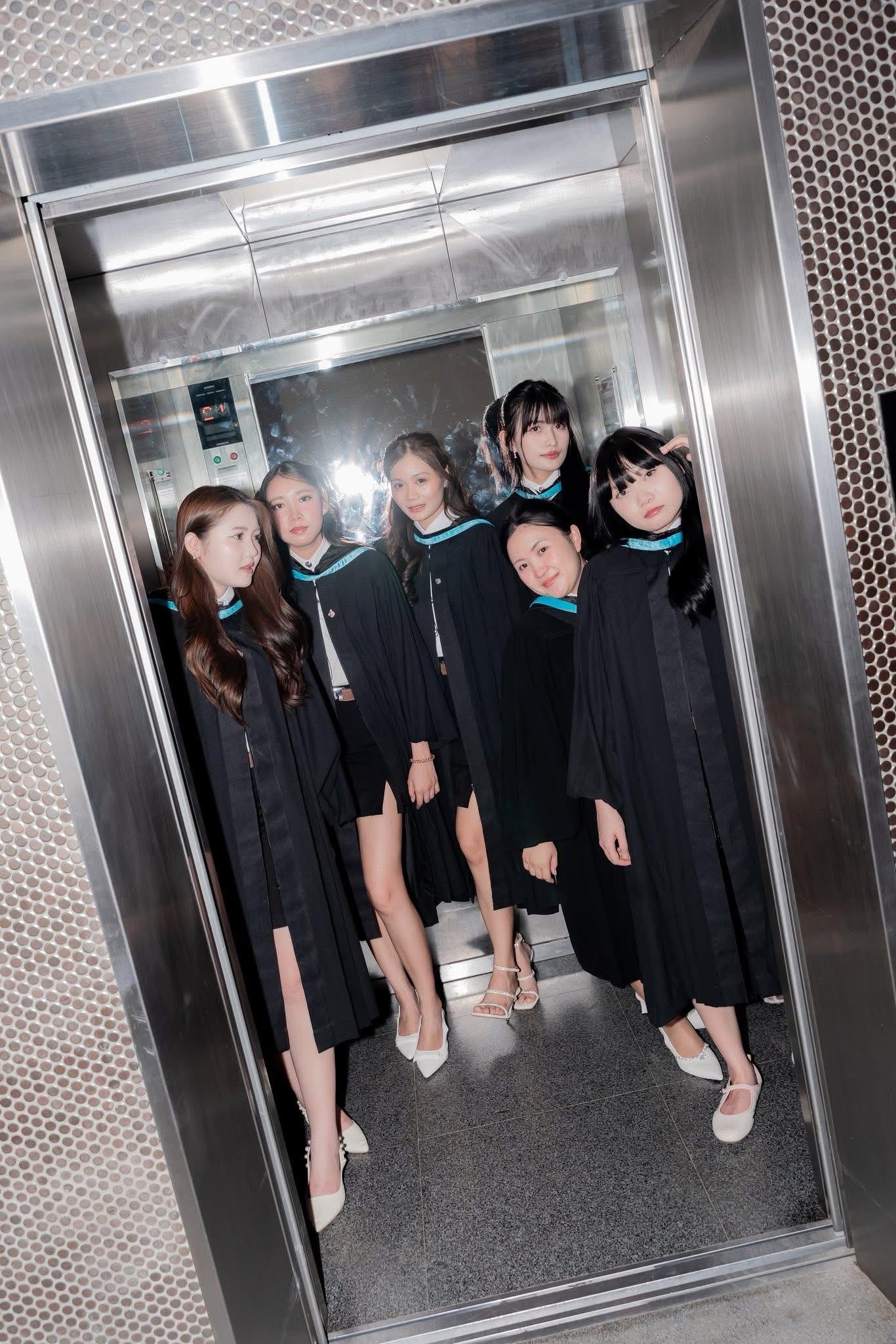 ผลงานรับปริญญา มหาวิทยาลัยศิลปากร โดย PeyuttFoto ภาพที่ 15