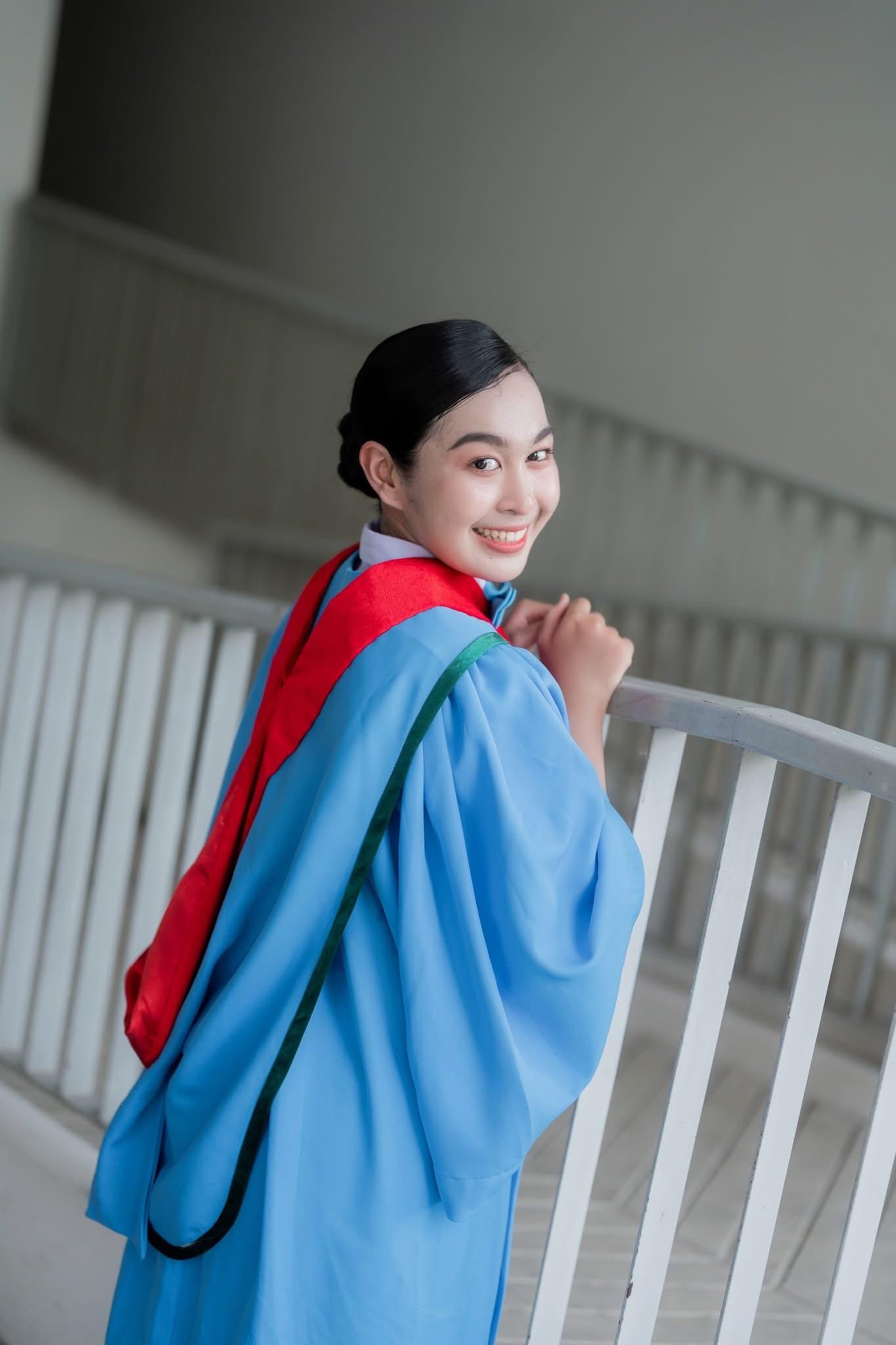 ผลงานรับปริญญา สถาบันพระบรมราชชนก โดย PeyuttFoto ภาพที่ 5