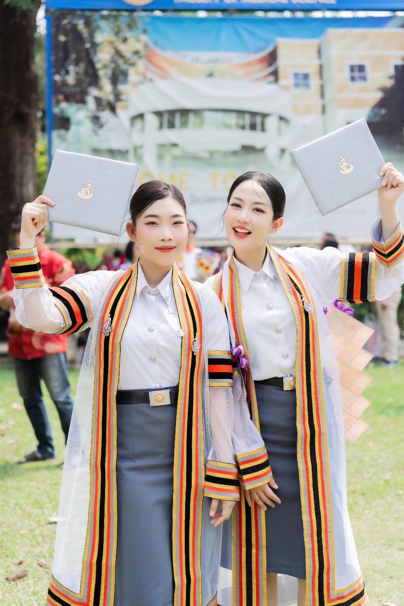 ผลงานรับปริญญา มหาวิทยาลัยนเรศวร โดย NP Photo ภาพที่ 11