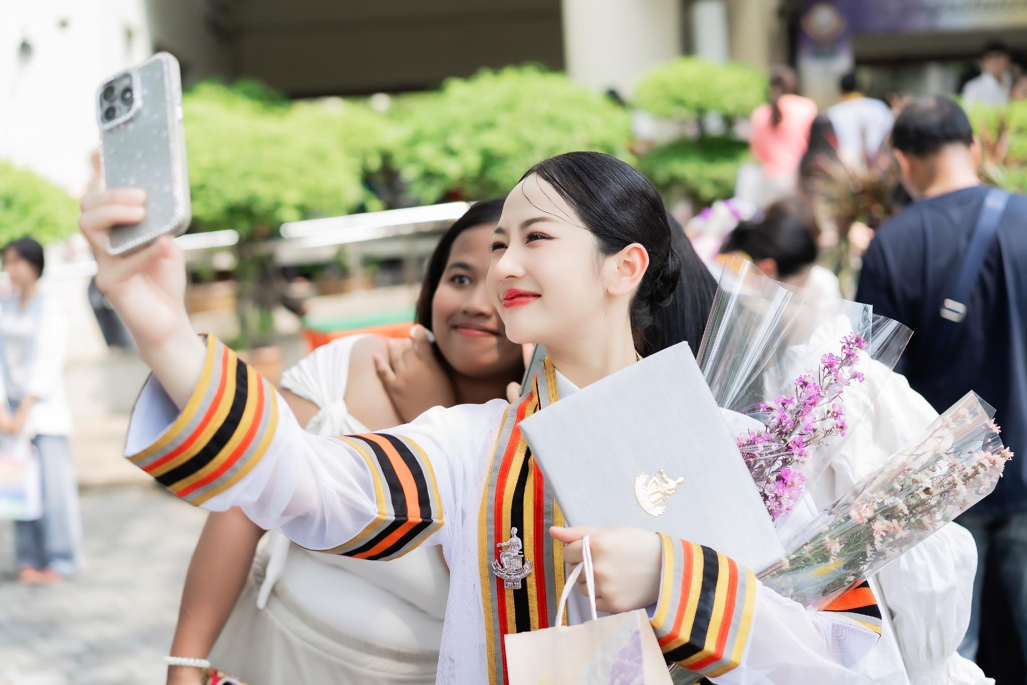 ผลงานรับปริญญา มหาวิทยาลัยนเรศวร โดย NP Photo ภาพที่ 9