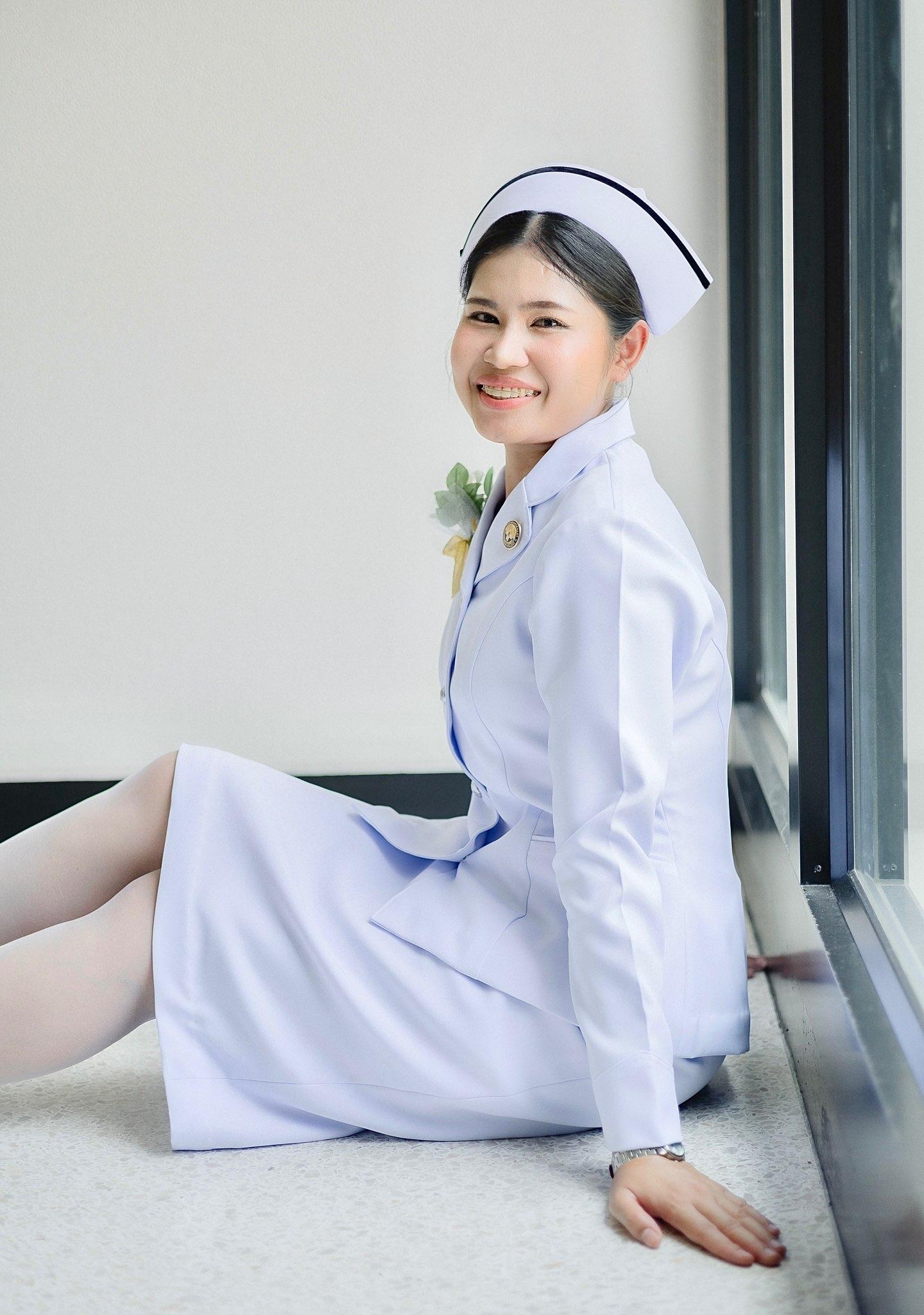 ผลงานรับปริญญา โดย Her23 Gallery ภาพที่ 4