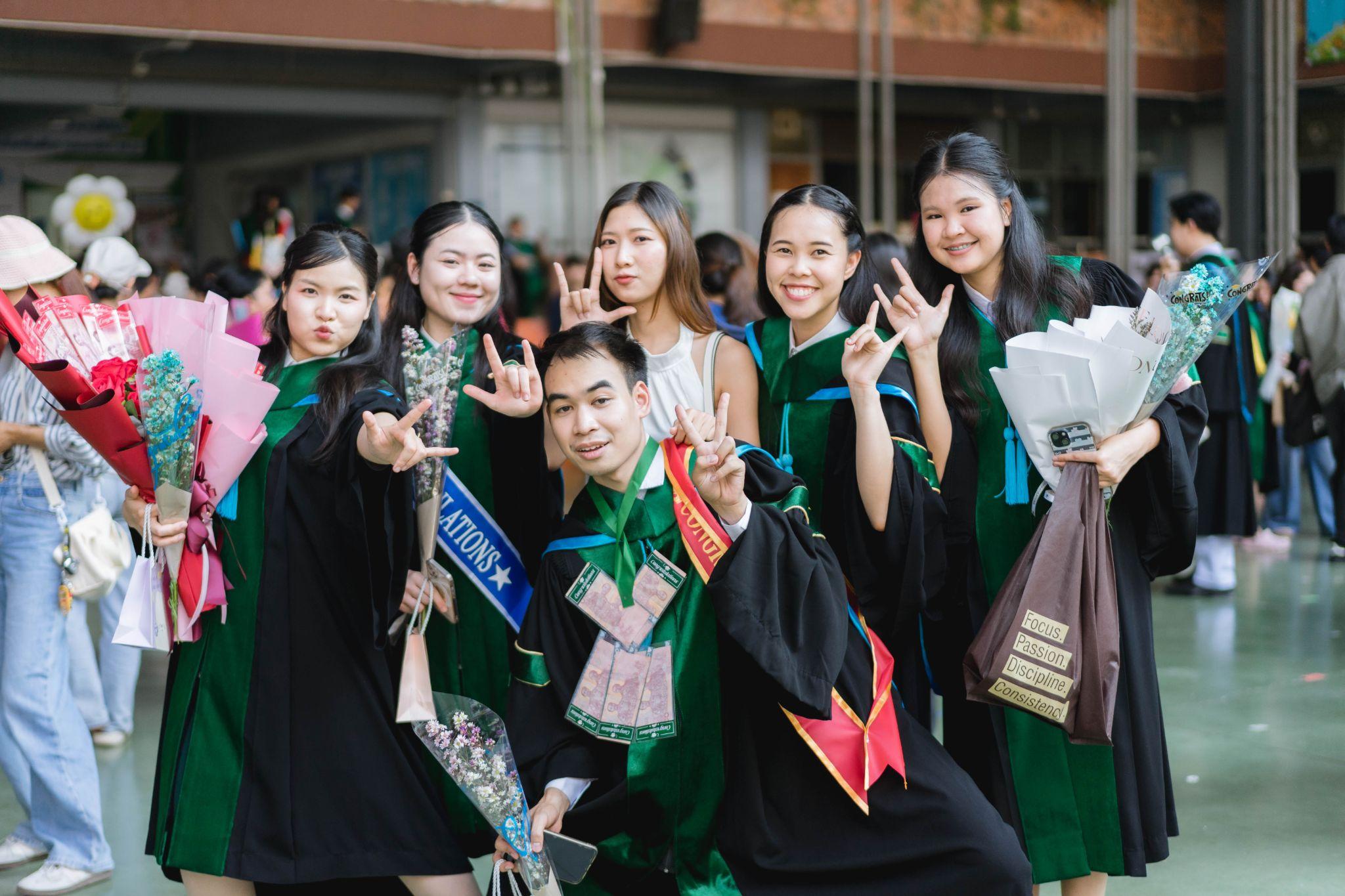 ผลงานรับปริญญา มหาวิทยาลัยแม่โจ้ โดย Slotmatchphoto ภาพที่ 7