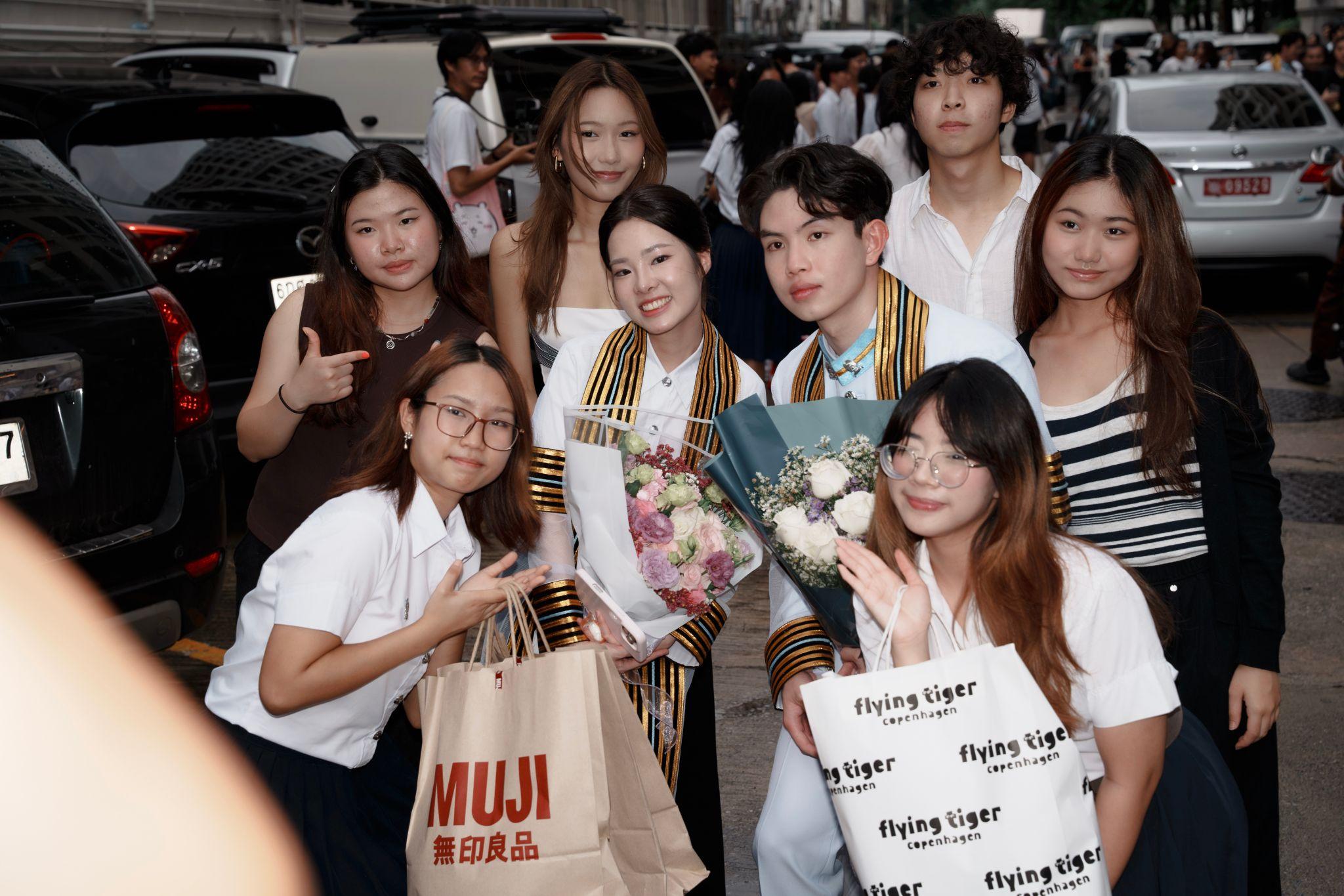 ผลงานรับปริญญา จุฬาลงกรณ์มหาวิทยาลัย โดย Khamy.ist ภาพที่ 7