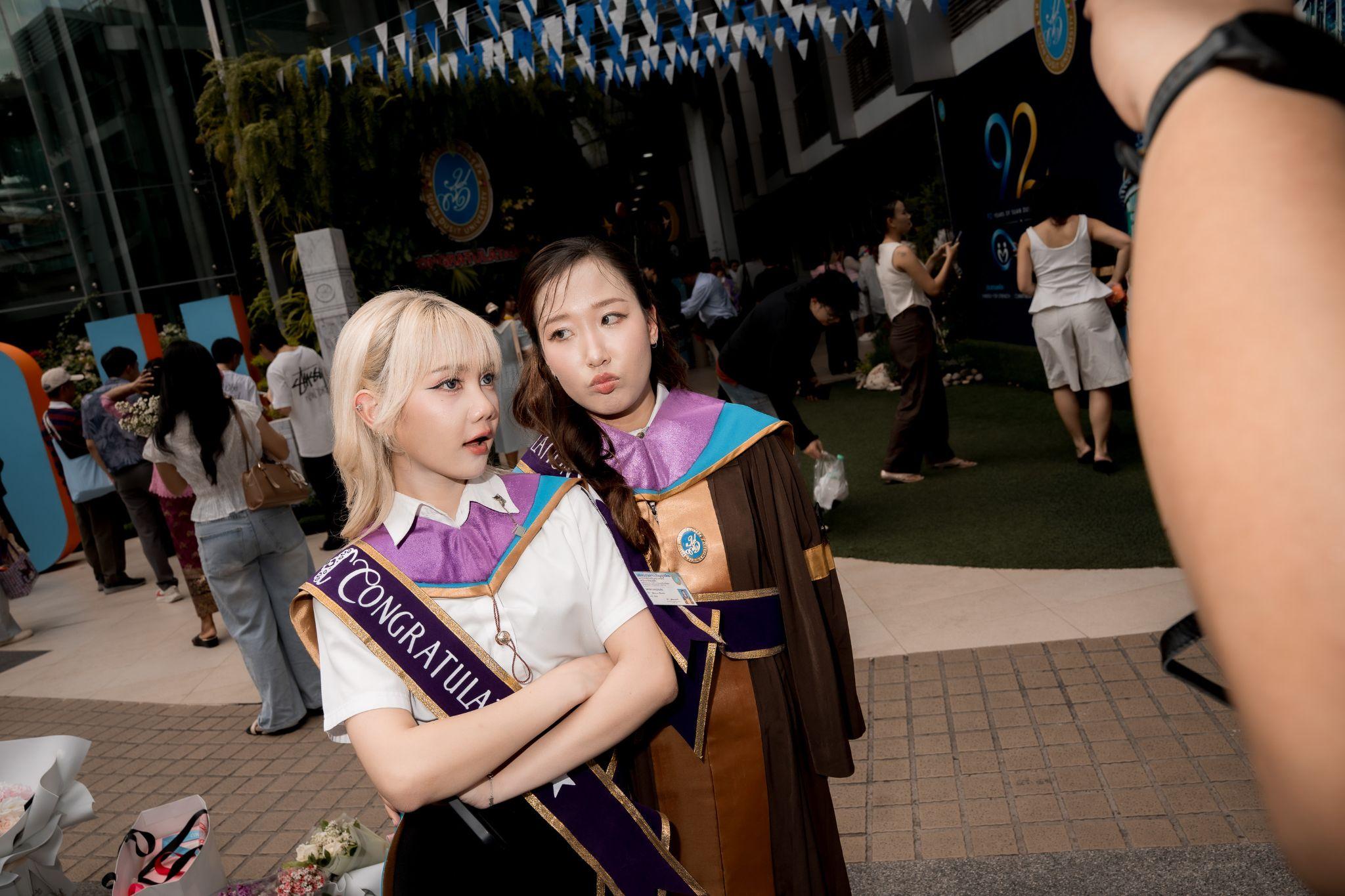 ผลงานรับปริญญา มหาวิทยาลัยสวนดุสิต โดย Khamy.ist ภาพที่ 13