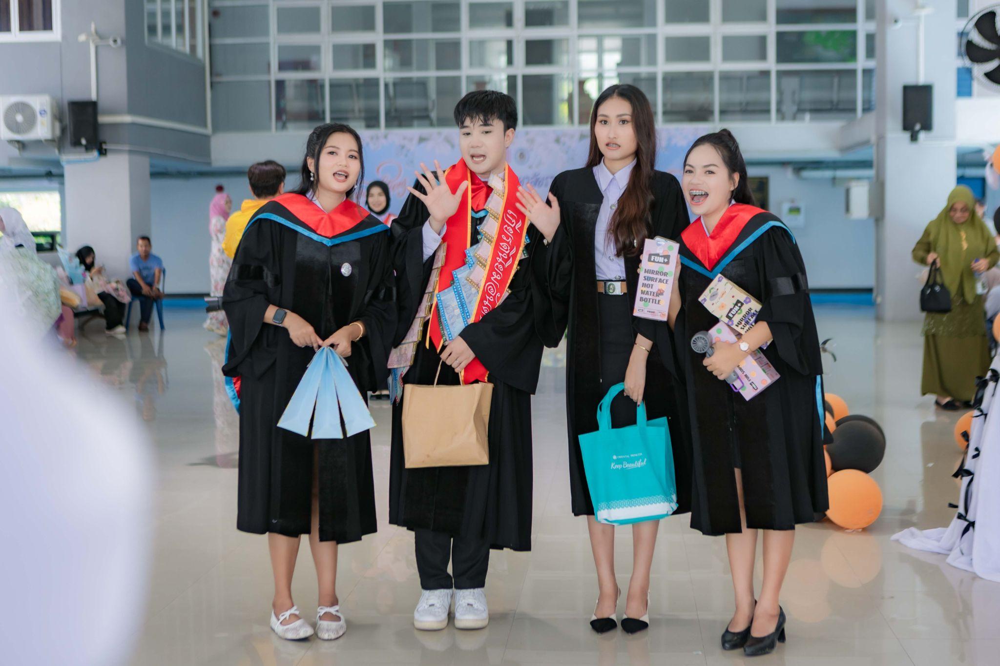 ผลงานรับปริญญา มหาวิทยาลัยราชภัฏสงขลา โดย P.nut PHOTO ภาพที่ 10