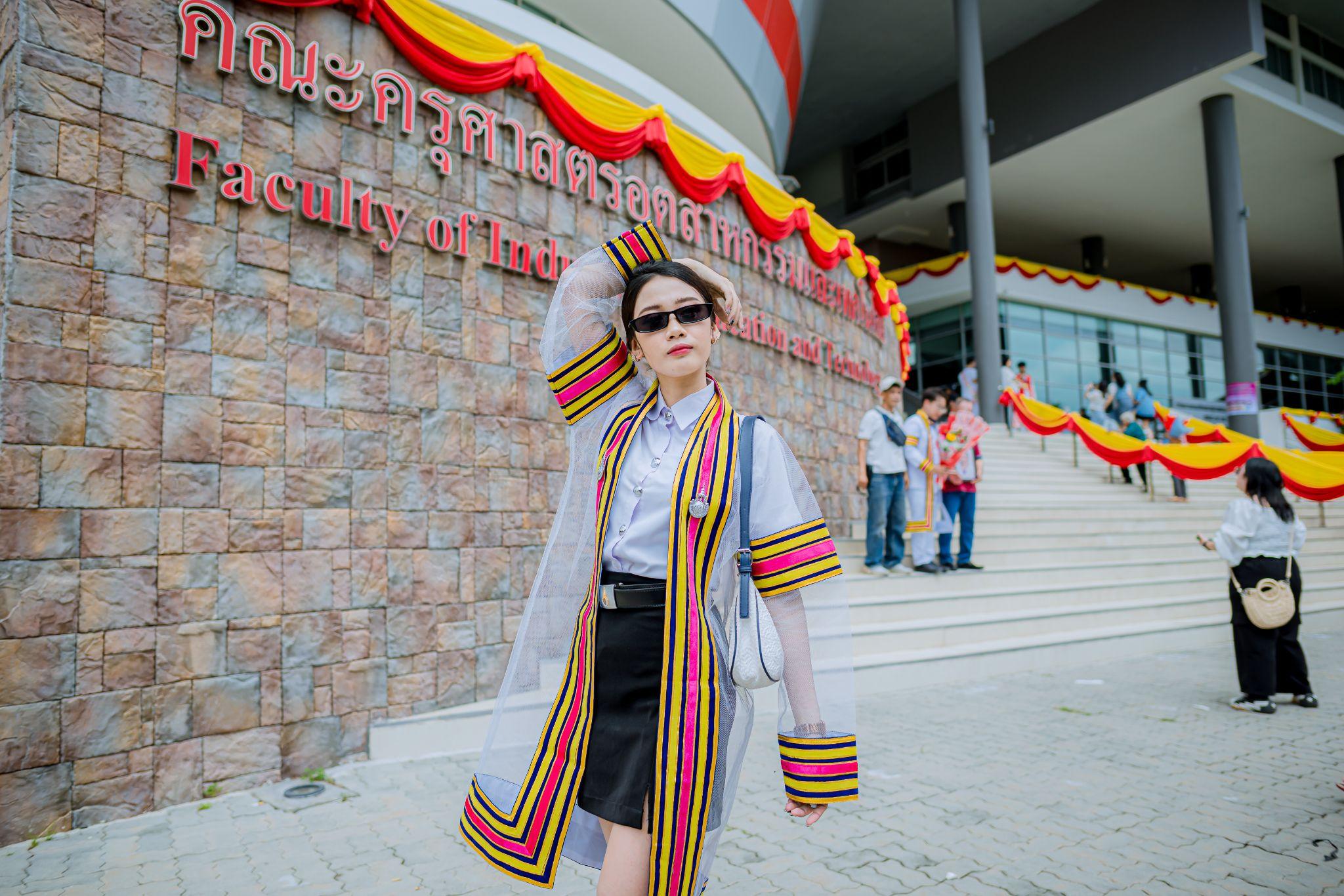 ผลงานรับปริญญา มหาวิทยาลัยเทคโนโลยีราชมงคลศรีวิชัย โดย P.nut PHOTO ภาพที่ 16