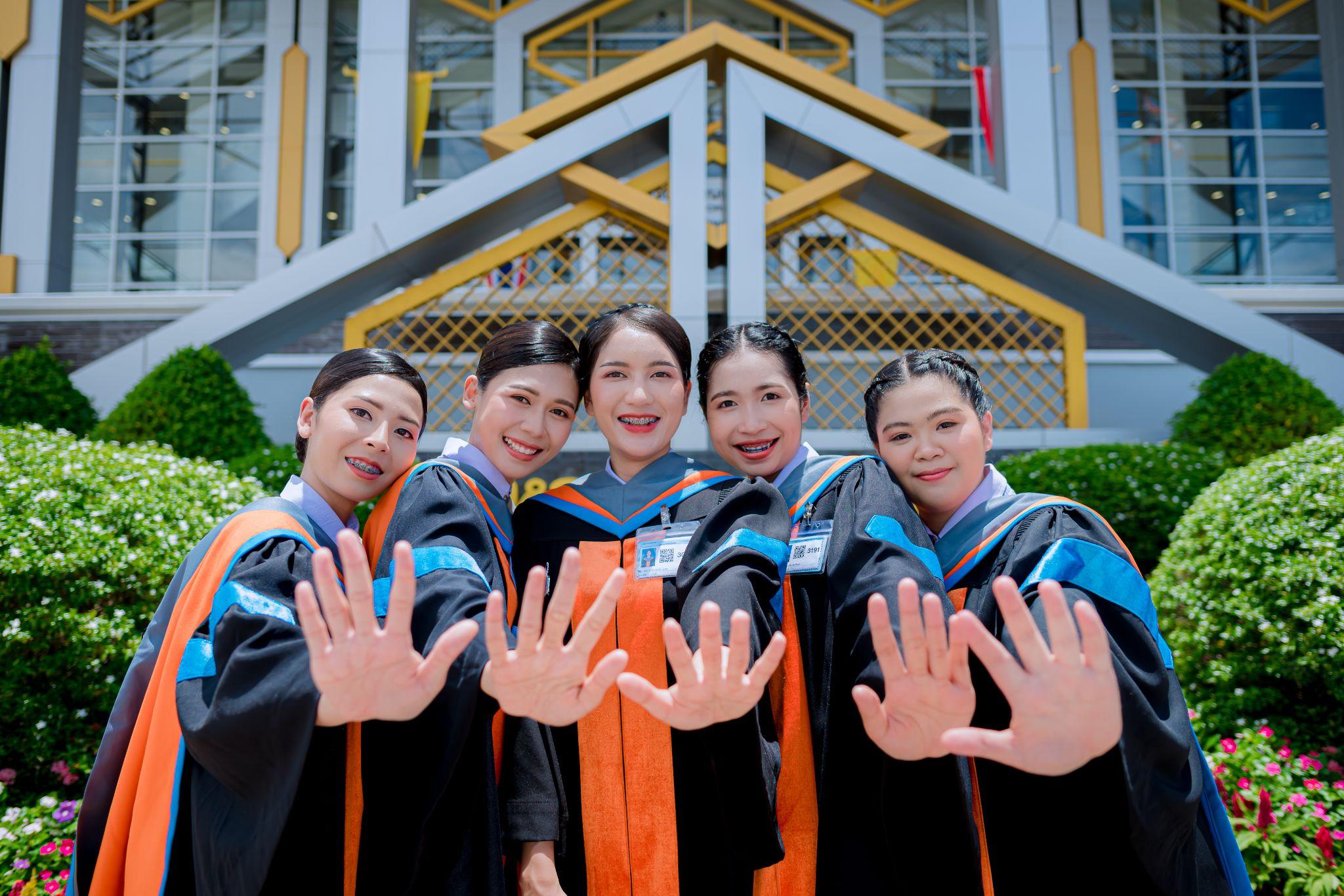 ผลงานรับปริญญา มหาวิทยาลัยทักษิณ โดย P.nut PHOTO ภาพที่ 7