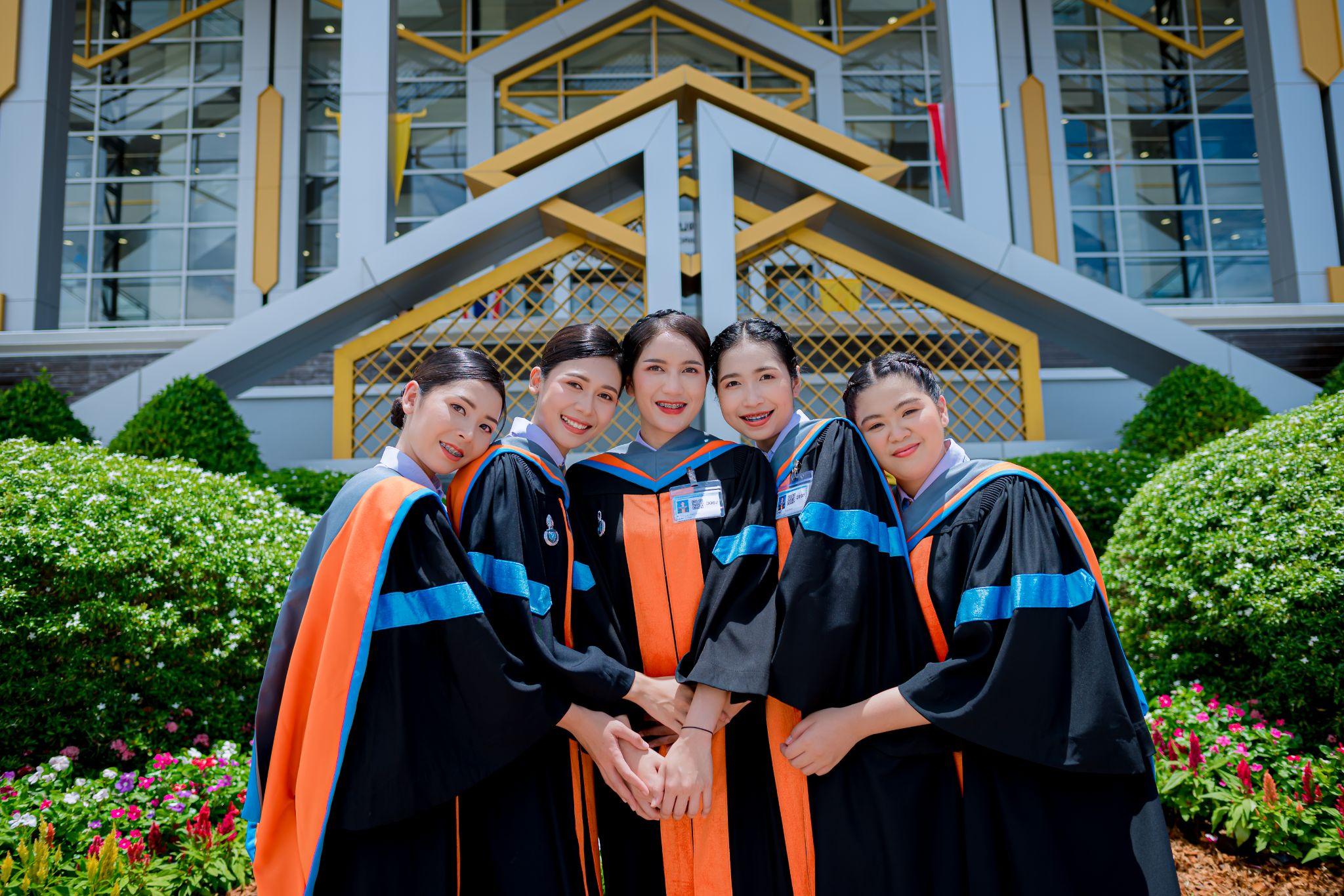 ผลงานรับปริญญา มหาวิทยาลัยทักษิณ โดย P.nut PHOTO ภาพที่ 6