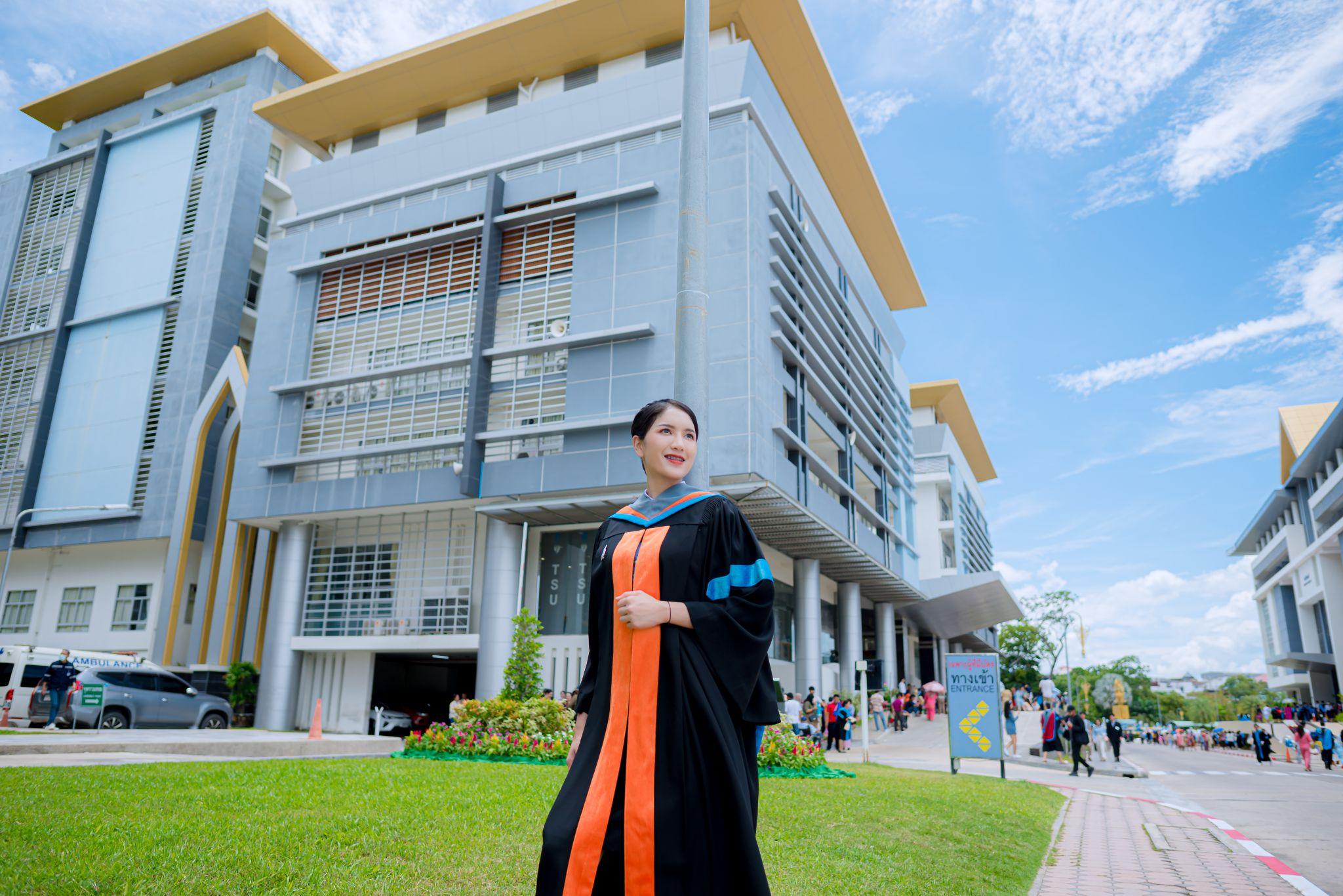 ผลงานรับปริญญา มหาวิทยาลัยทักษิณ โดย P.nut PHOTO ภาพที่ 2