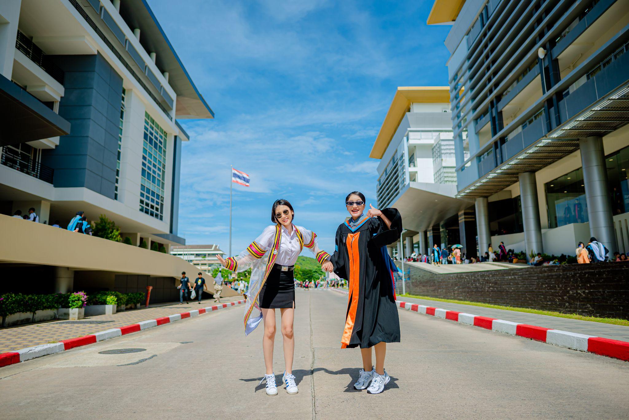ผลงานรับปริญญา มหาวิทยาลัยทักษิณ โดย P.nut PHOTO ภาพที่ 9