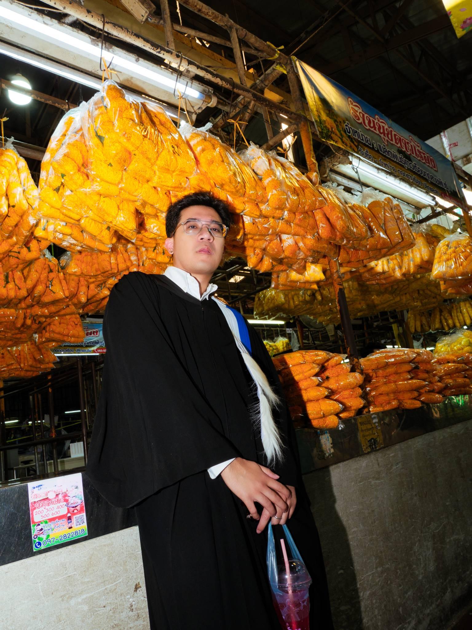 ผลงานรับปริญญา มหาวิทยาลัยธรรมศาสตร์ โดย Time Tana ภาพที่ 9