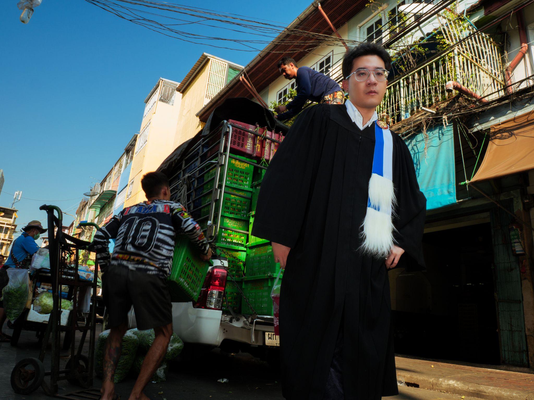 ผลงานรับปริญญา มหาวิทยาลัยธรรมศาสตร์ โดย Time Tana ภาพที่ 5