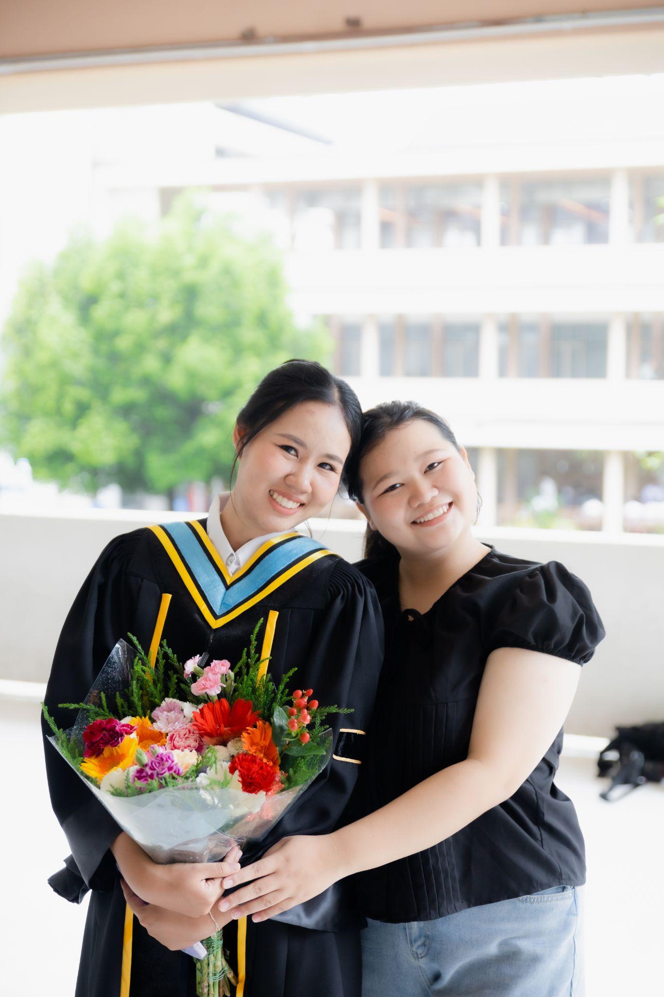 ผลงานรับปริญญา มหาวิทยาลัยราชภัฏเชียงใหม่ โดย มาร์ช ภาพที่ 15