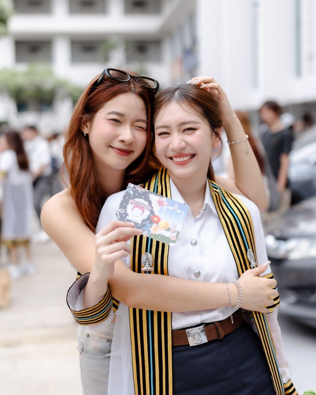 ผลงานรับปริญญา จุฬาลงกรณ์มหาวิทยาลัย โดย roj_tkphoto ภาพที่ 6