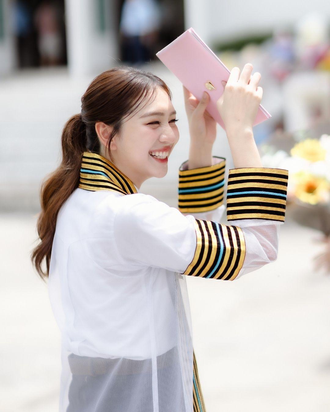 ผลงานรับปริญญา จุฬาลงกรณ์มหาวิทยาลัย โดย roj_tkphoto ภาพที่ 1