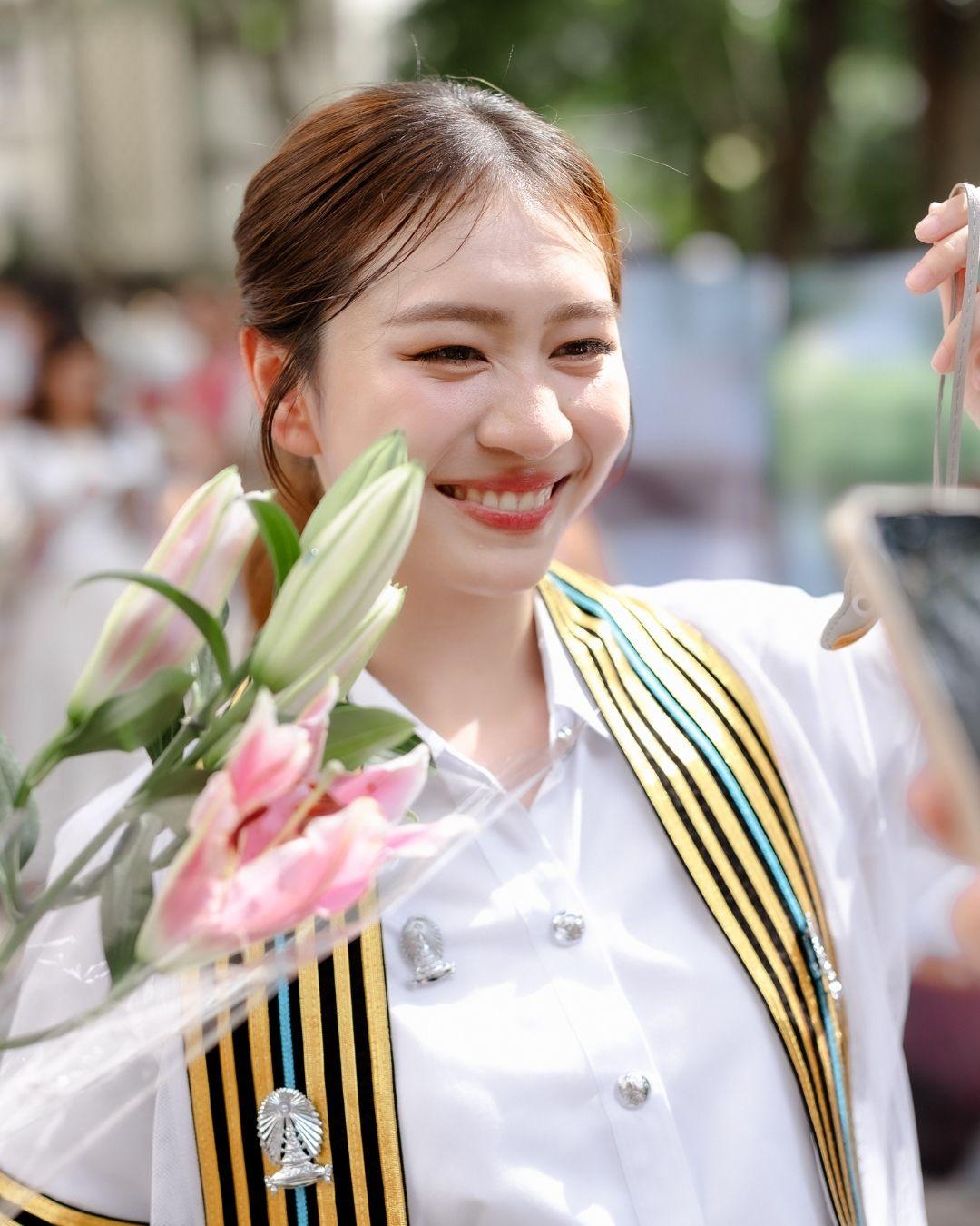ผลงานรับปริญญา จุฬาลงกรณ์มหาวิทยาลัย โดย roj_tkphoto ภาพที่ 4