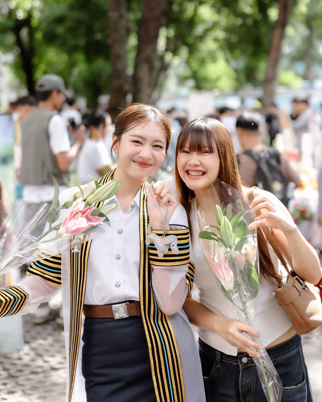 ผลงานรับปริญญา จุฬาลงกรณ์มหาวิทยาลัย โดย roj_tkphoto ภาพที่ 14