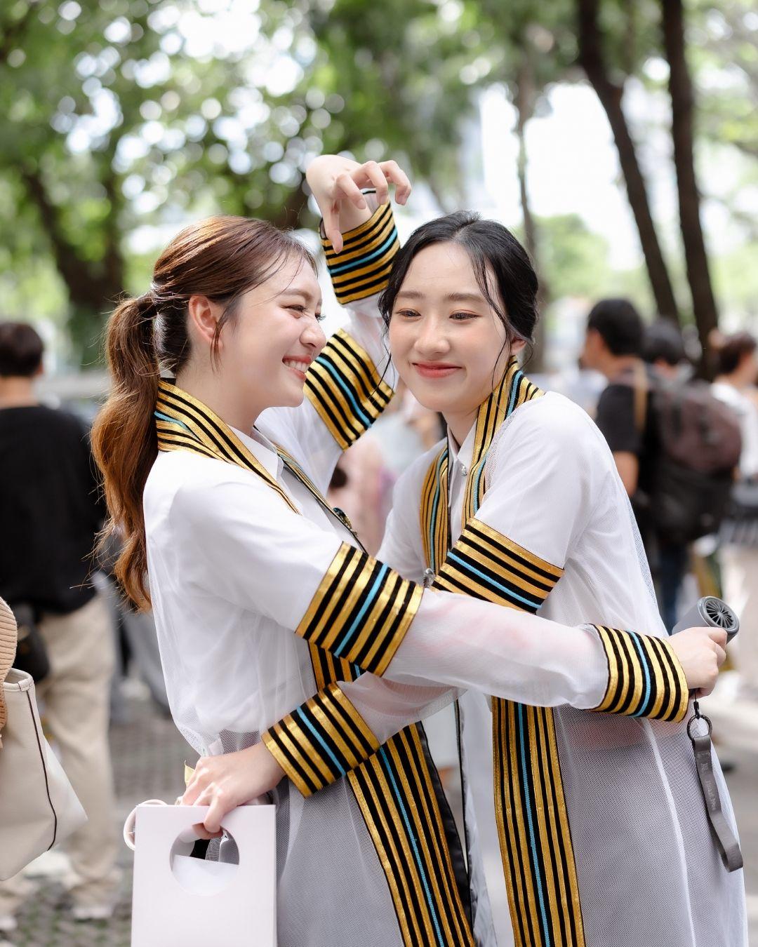 ผลงานรับปริญญา จุฬาลงกรณ์มหาวิทยาลัย โดย roj_tkphoto ภาพที่ 17