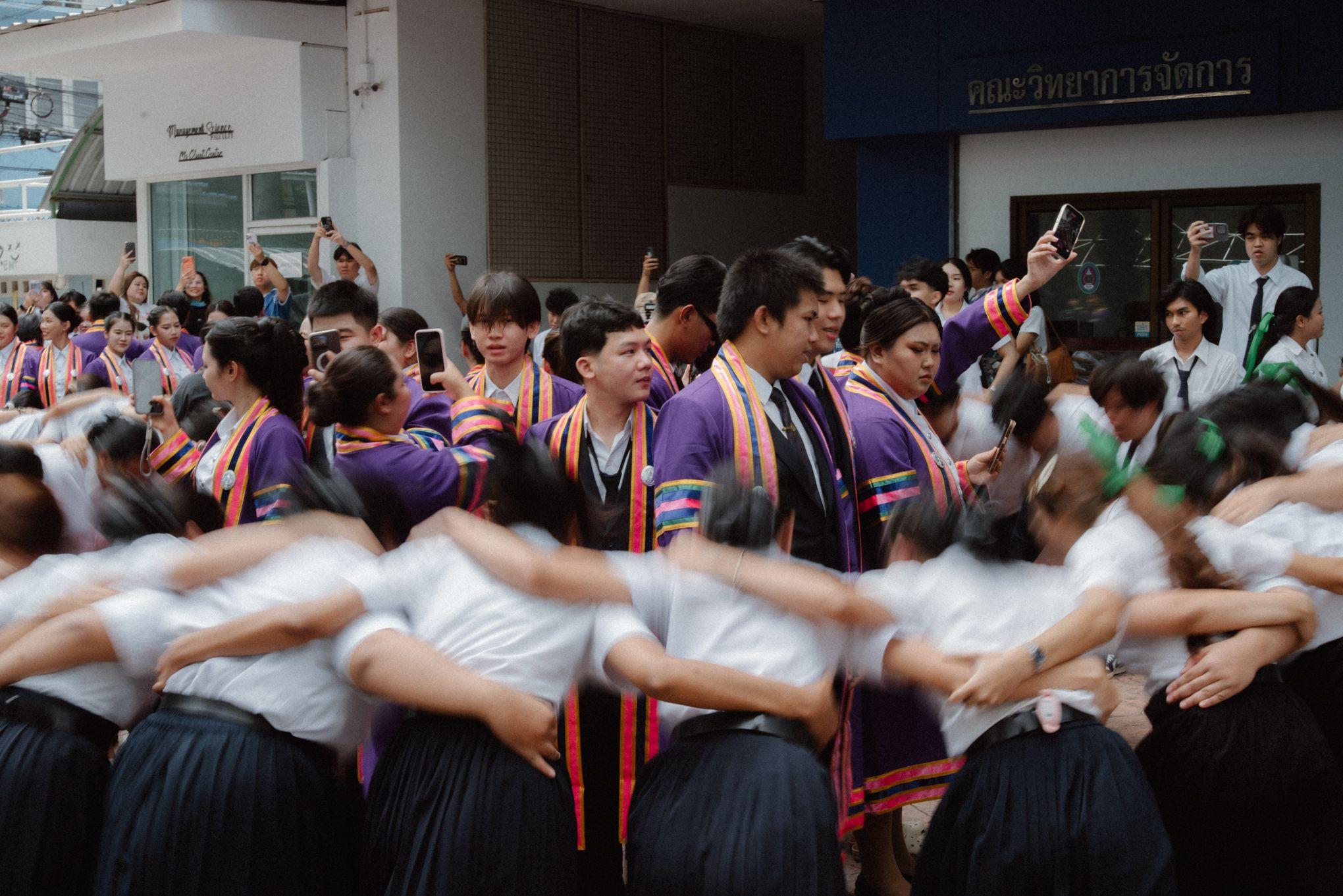 ผลงานรับปริญญา มหาวิทยาลัยราชภัฏบ้านสมเด็จเจ้าพระยา โดย Bewaperture ภาพที่ 15