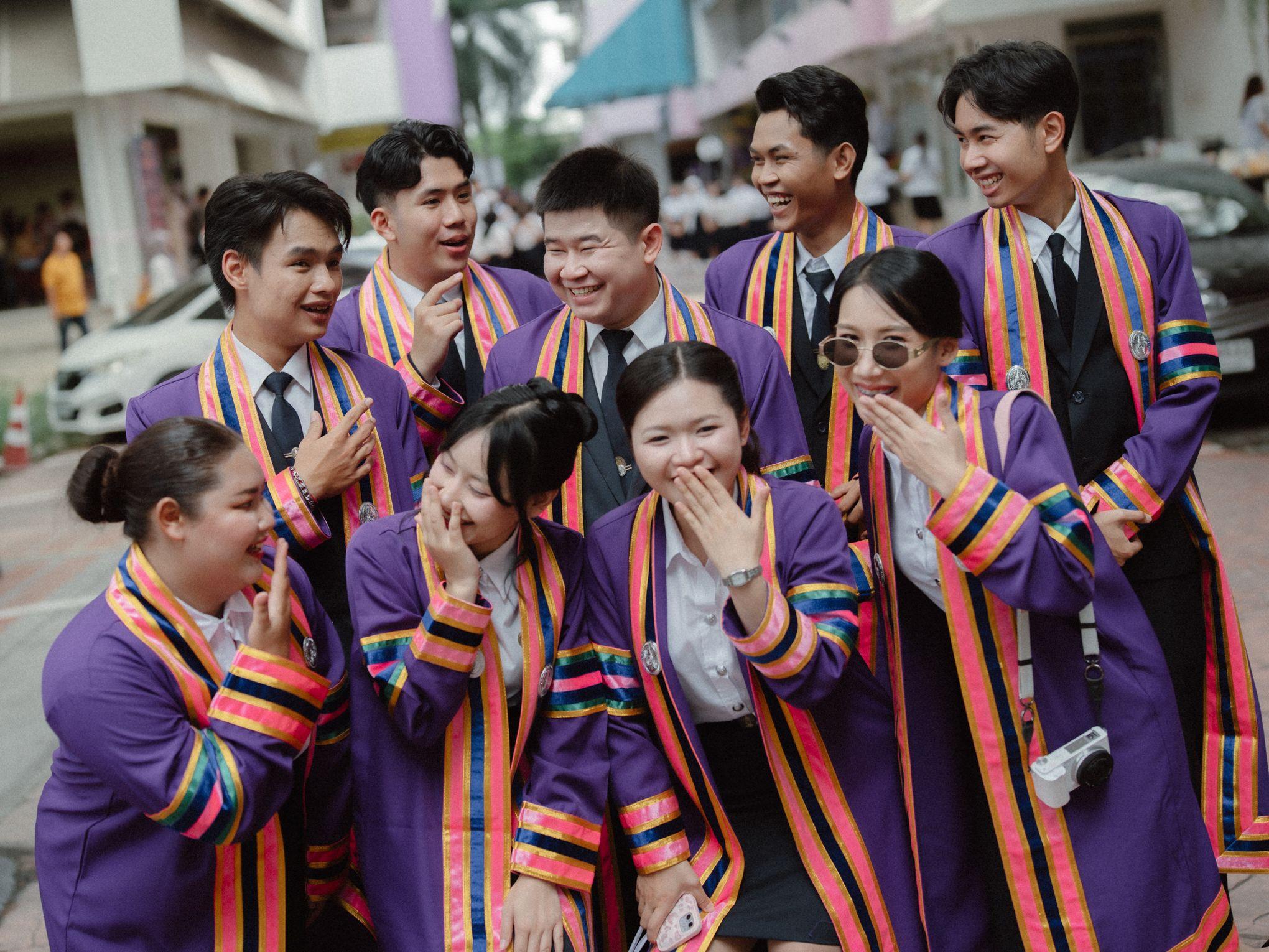 ผลงานรับปริญญา มหาวิทยาลัยราชภัฏบ้านสมเด็จเจ้าพระยา โดย Bewaperture ภาพที่ 10