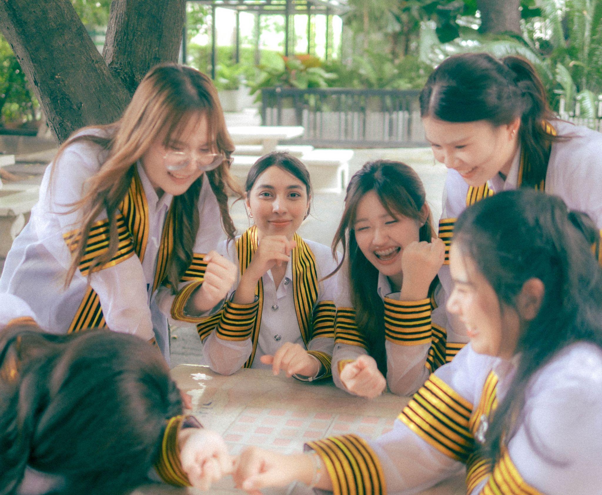 ผลงานรับปริญญา จุฬาลงกรณ์มหาวิทยาลัย โดย Mmilkiphoto ภาพที่ 4