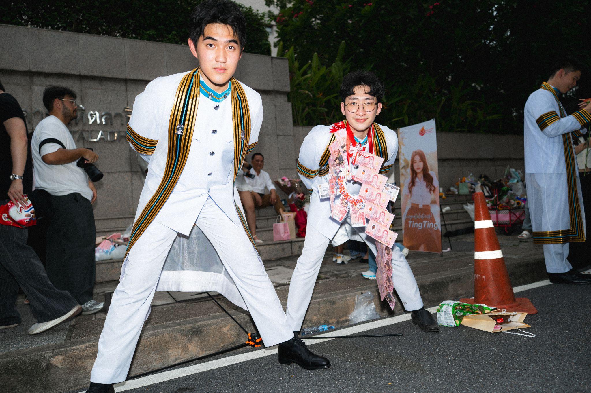 ผลงานรับปริญญา จุฬาลงกรณ์มหาวิทยาลัย โดย MOCCONA PHOTOGRAPHER ภาพที่ 12