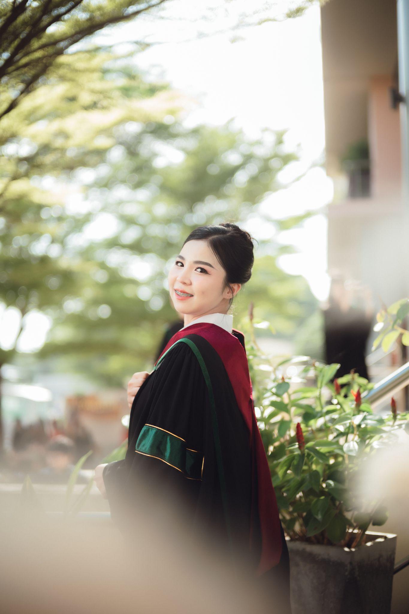 ผลงานรับปริญญา โดย The Lux ภาพที่ 4