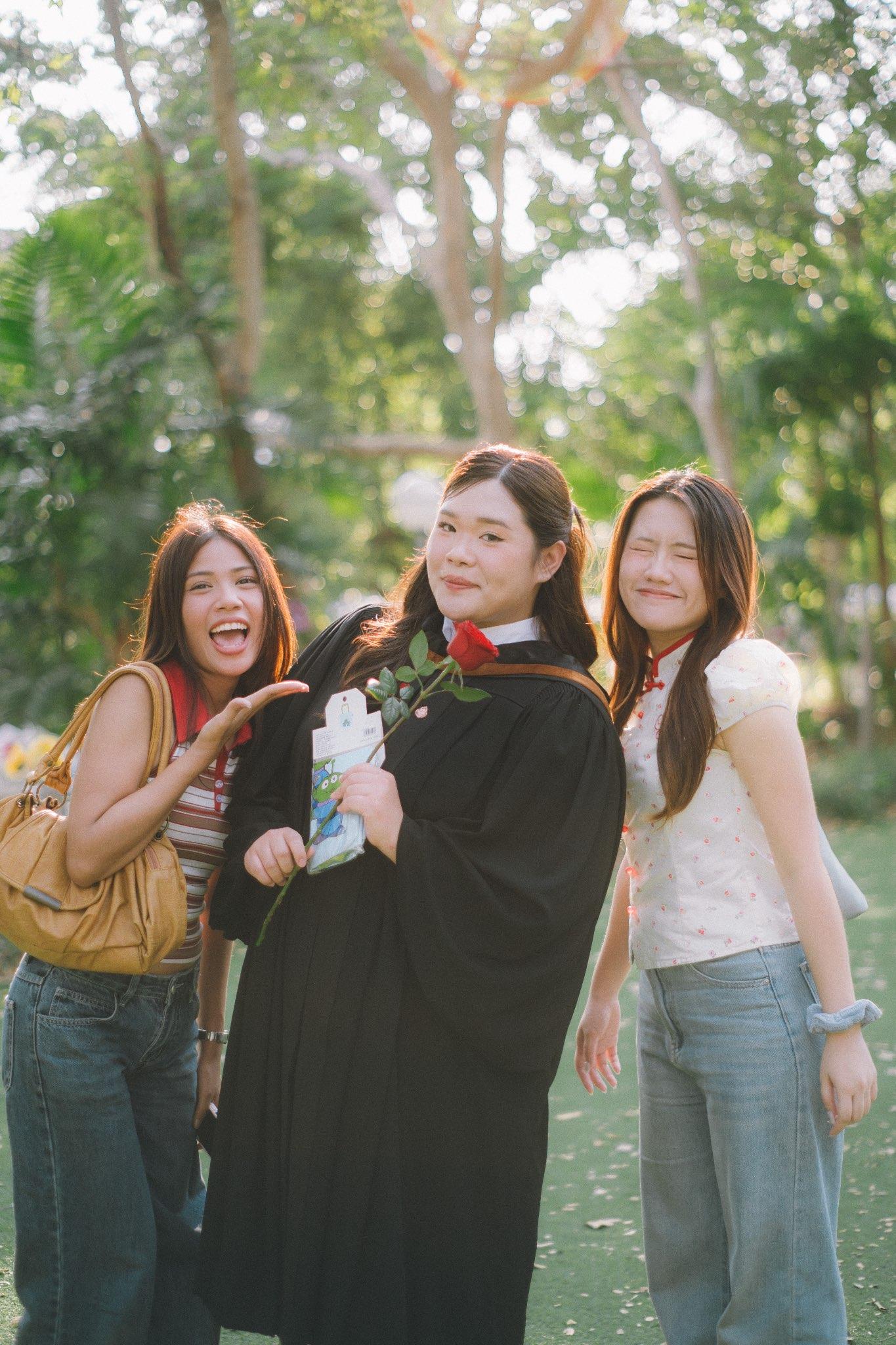 ผลงานรับปริญญา มหาวิทยาลัยศิลปากร โดย Nothingbutshoot ภาพที่ 15