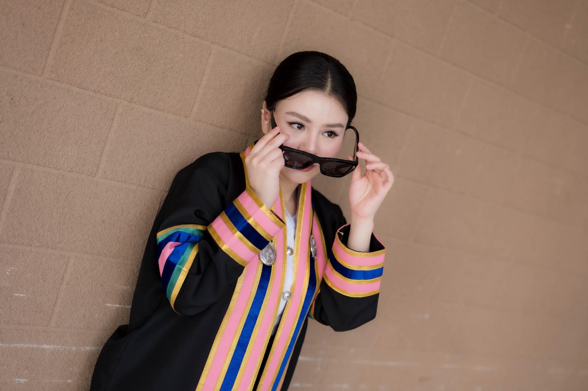 ผลงานรับปริญญา มหาวิทยาลัยราชภัฏกาญจนบุรี โดย Nothingbutshoot ภาพที่ 8