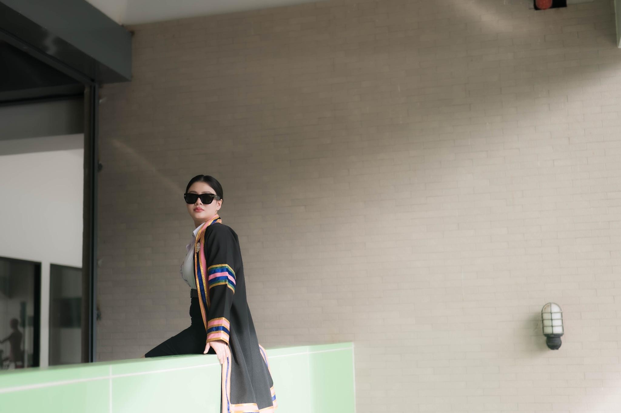 ผลงานรับปริญญา มหาวิทยาลัยราชภัฏกาญจนบุรี โดย Nothingbutshoot ภาพที่ 11