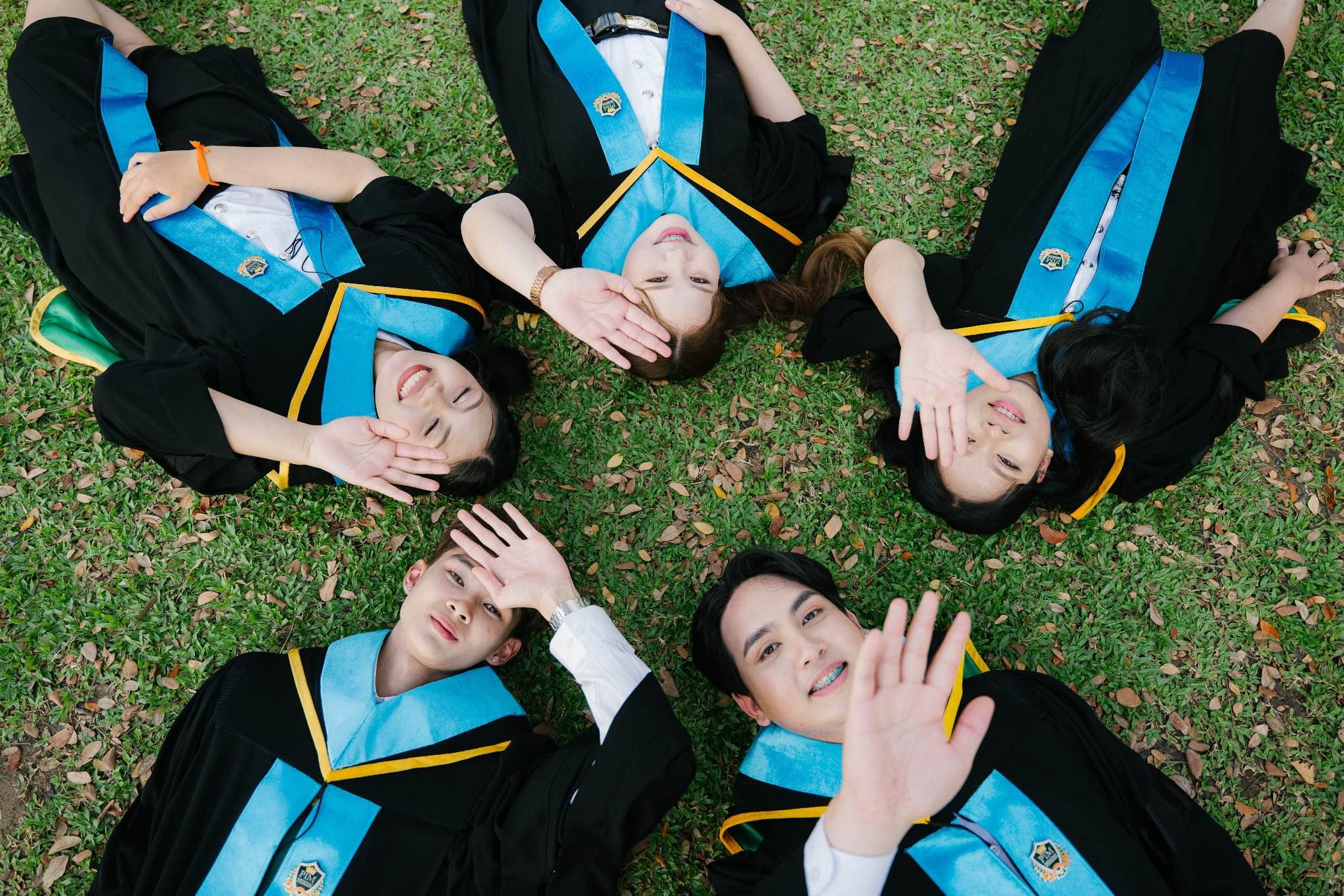 ผลงานรับปริญญา สถาบันการจัดการปัญญาภิวัฒน์ โดย Nothingbutshoot ภาพที่ 16