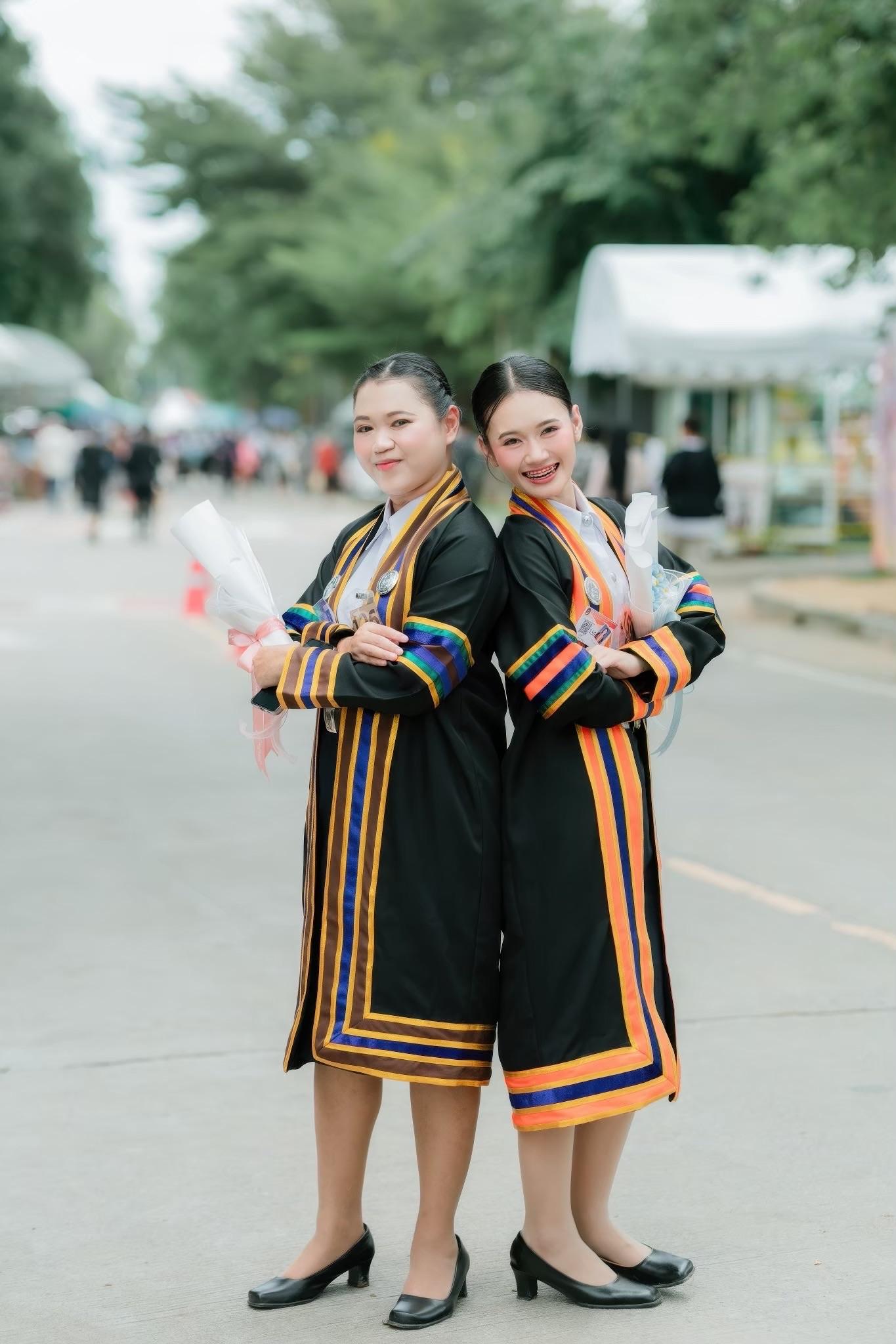 ผลงานรับปริญญา มหาวิทยาลัยราชภัฏนครปฐม โดย BombayWcrp Photographer ภาพที่ 16