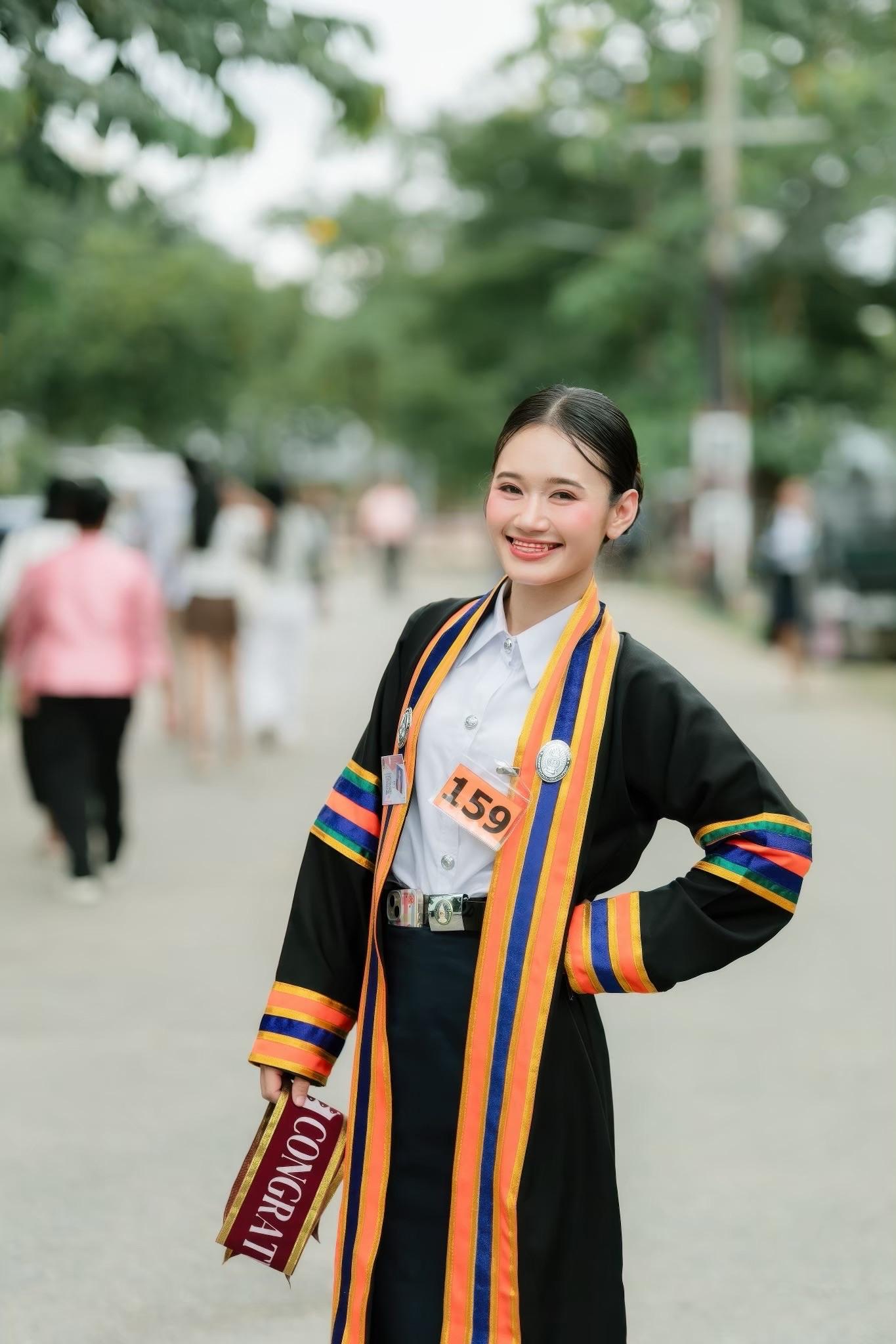ผลงานรับปริญญา มหาวิทยาลัยราชภัฏนครปฐม โดย BombayWcrp Photographer ภาพที่ 11