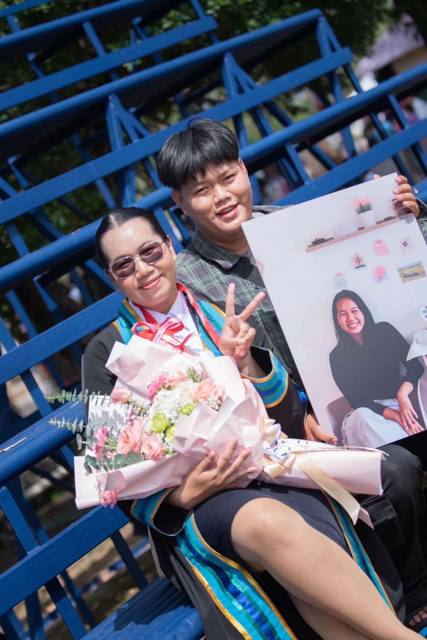 ผลงานรับปริญญา มหาวิทยาลัยราชภัฏอุตรดิตถ์ โดย โบว์ ภาพที่ 18
