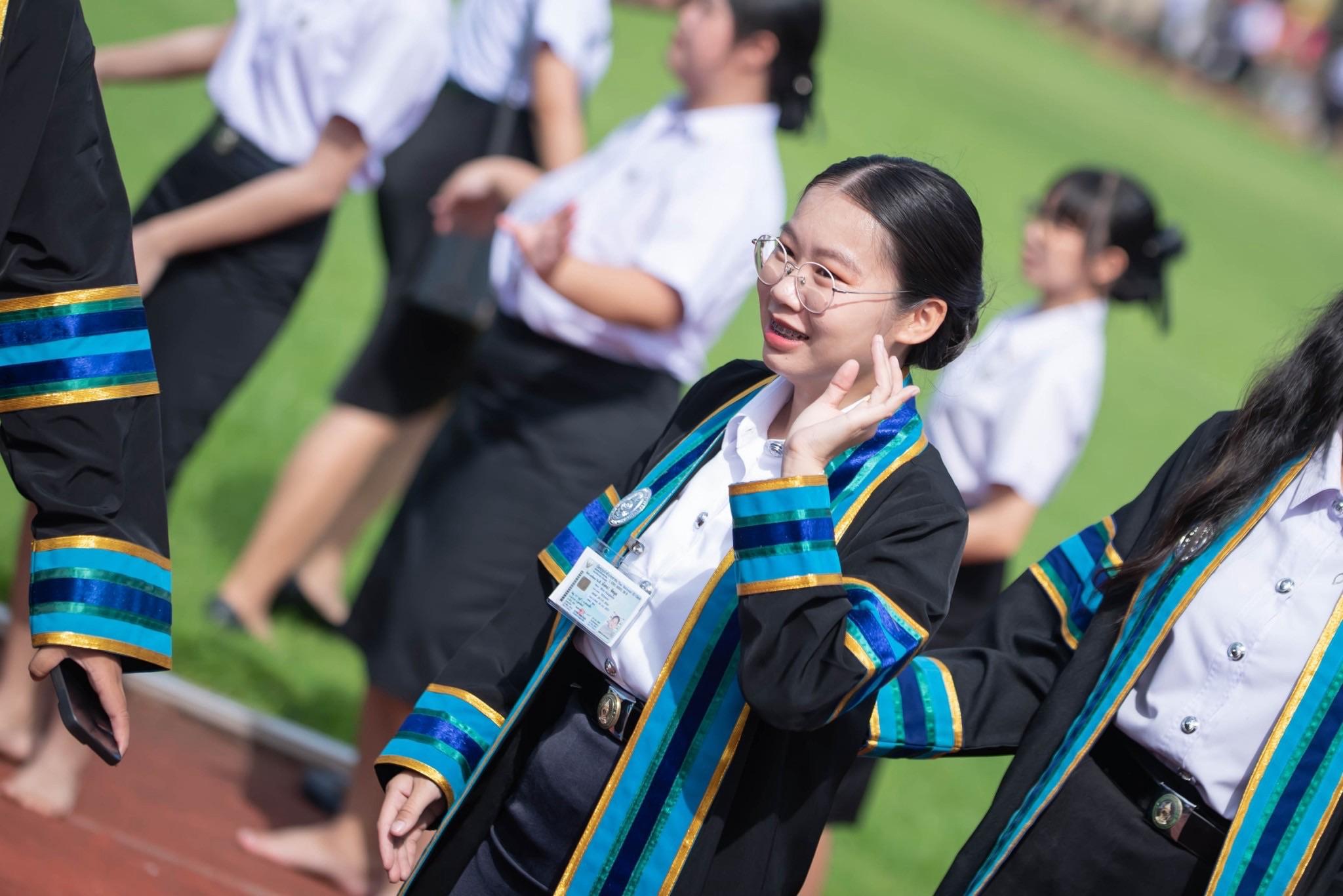ผลงานรับปริญญา มหาวิทยาลัยราชภัฏอุตรดิตถ์ โดย โบว์ ภาพที่ 10