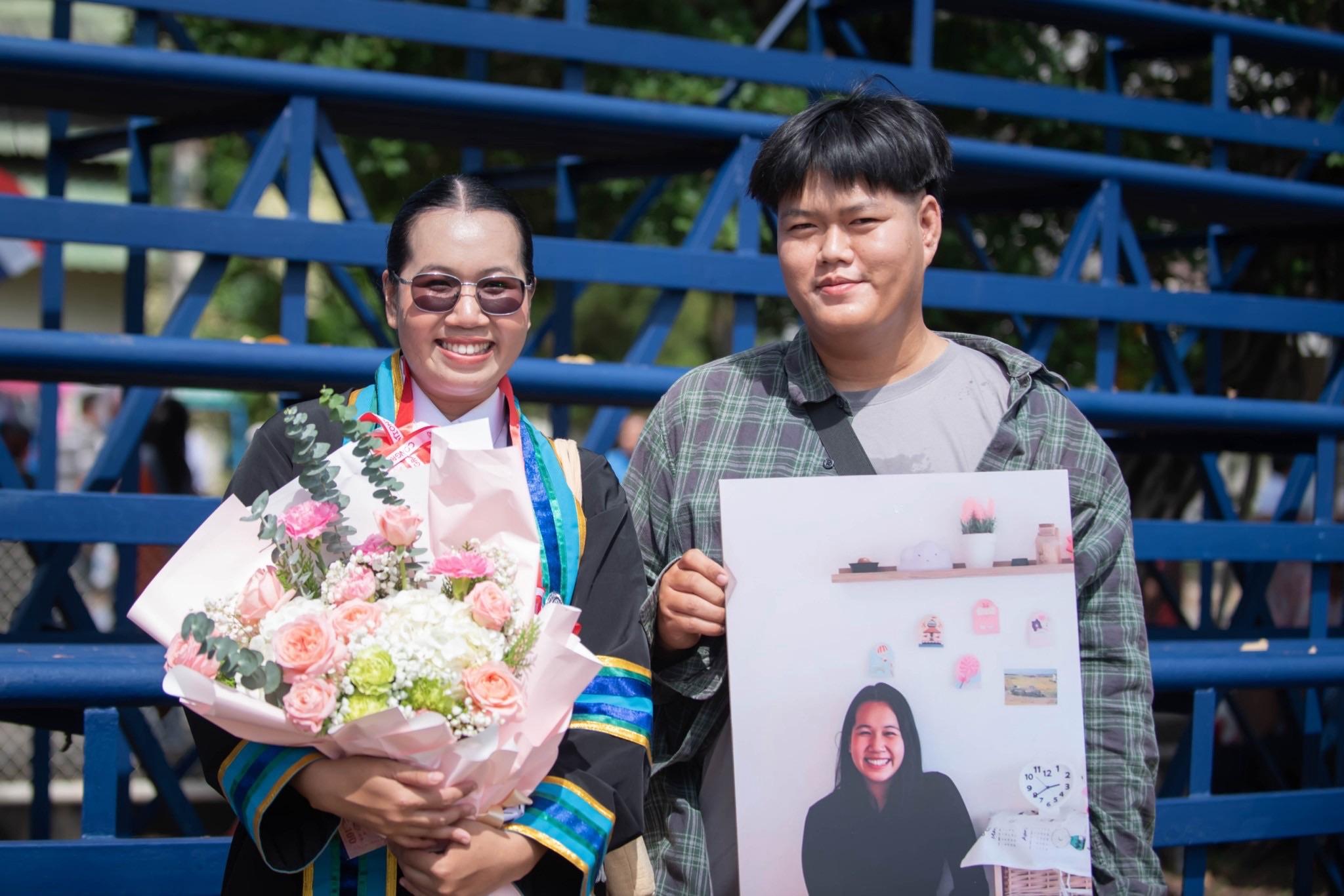 ผลงานรับปริญญา มหาวิทยาลัยราชภัฏอุตรดิตถ์ โดย โบว์ ภาพที่ 17