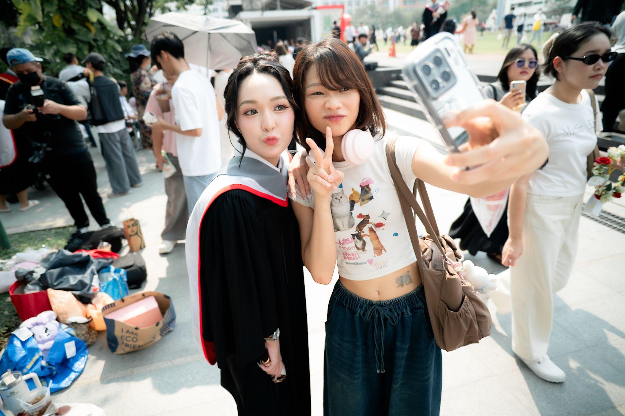 ผลงานรับปริญญา มหาวิทยาลัยศรีนครินทรวิโรฒ โดย Sunlyyy ภาพที่ 20