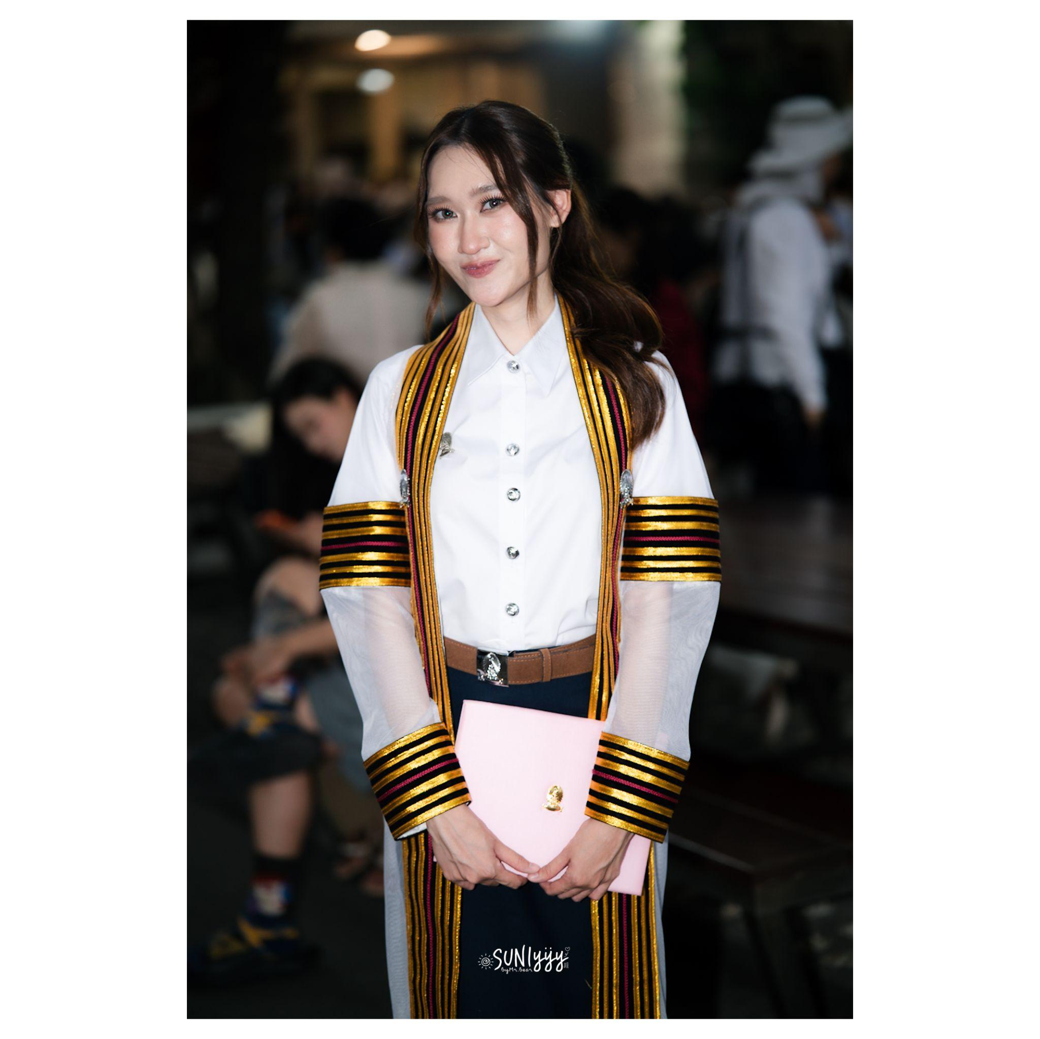 ผลงานรับปริญญา จุฬาลงกรณ์มหาวิทยาลัย โดย Sunlyyy ภาพที่ 3