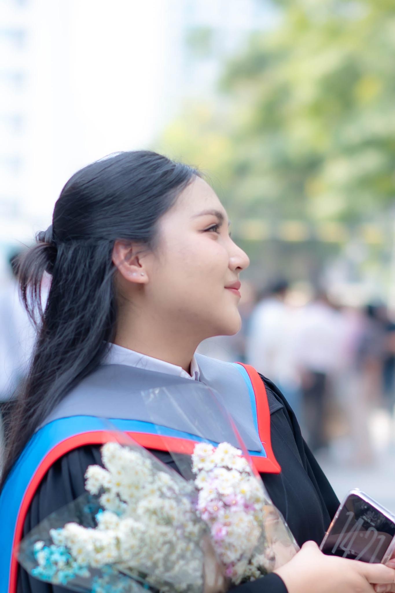 ผลงานรับปริญญา มหาวิทยาลัยศรีนครินทรวิโรฒ โดย Portfoli-oat ภาพที่ 6