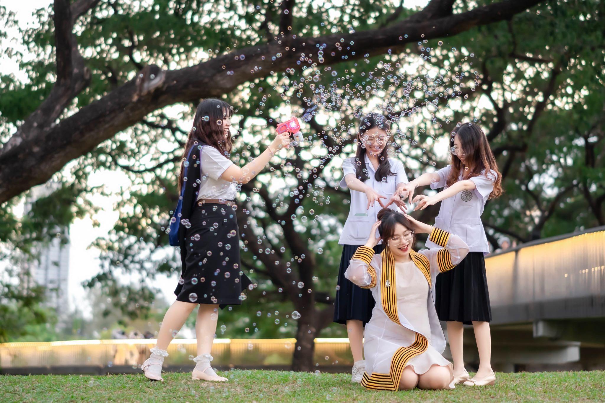 ผลงานรับปริญญา โดย Portfoli-oat ภาพที่ 5