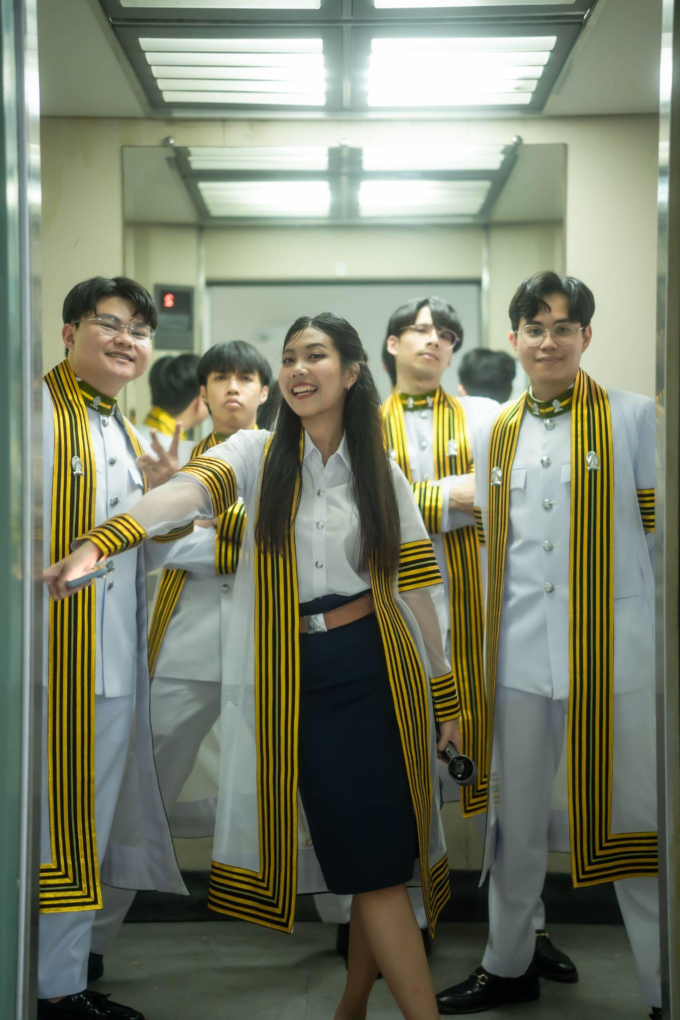 ผลงานรับปริญญา จุฬาลงกรณ์มหาวิทยาลัย โดย Portfoli-oat ภาพที่ 3