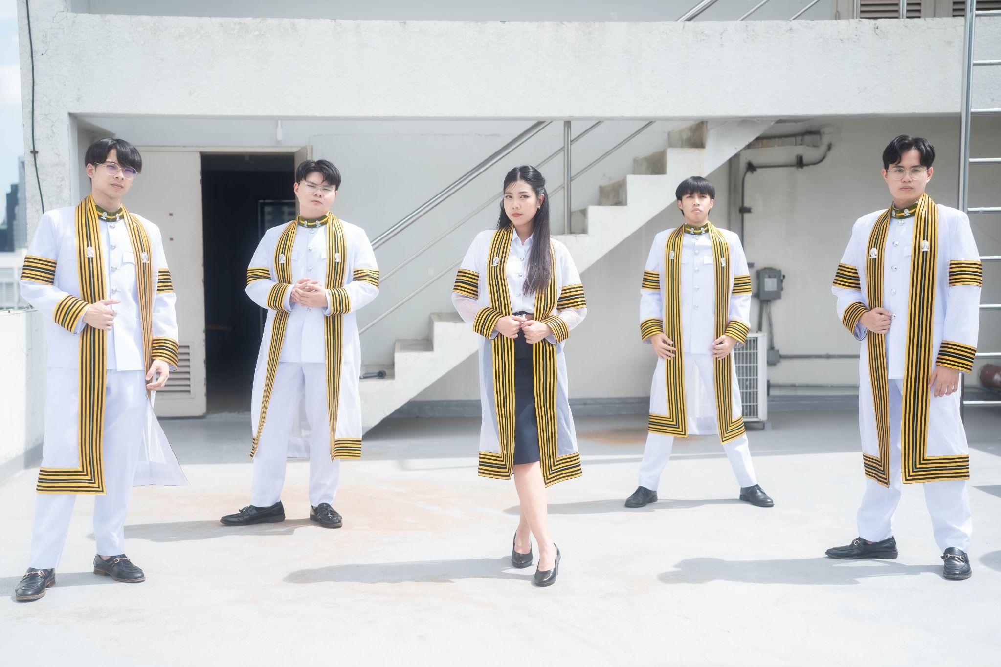 ผลงานรับปริญญา จุฬาลงกรณ์มหาวิทยาลัย โดย Portfoli-oat ภาพที่ 4