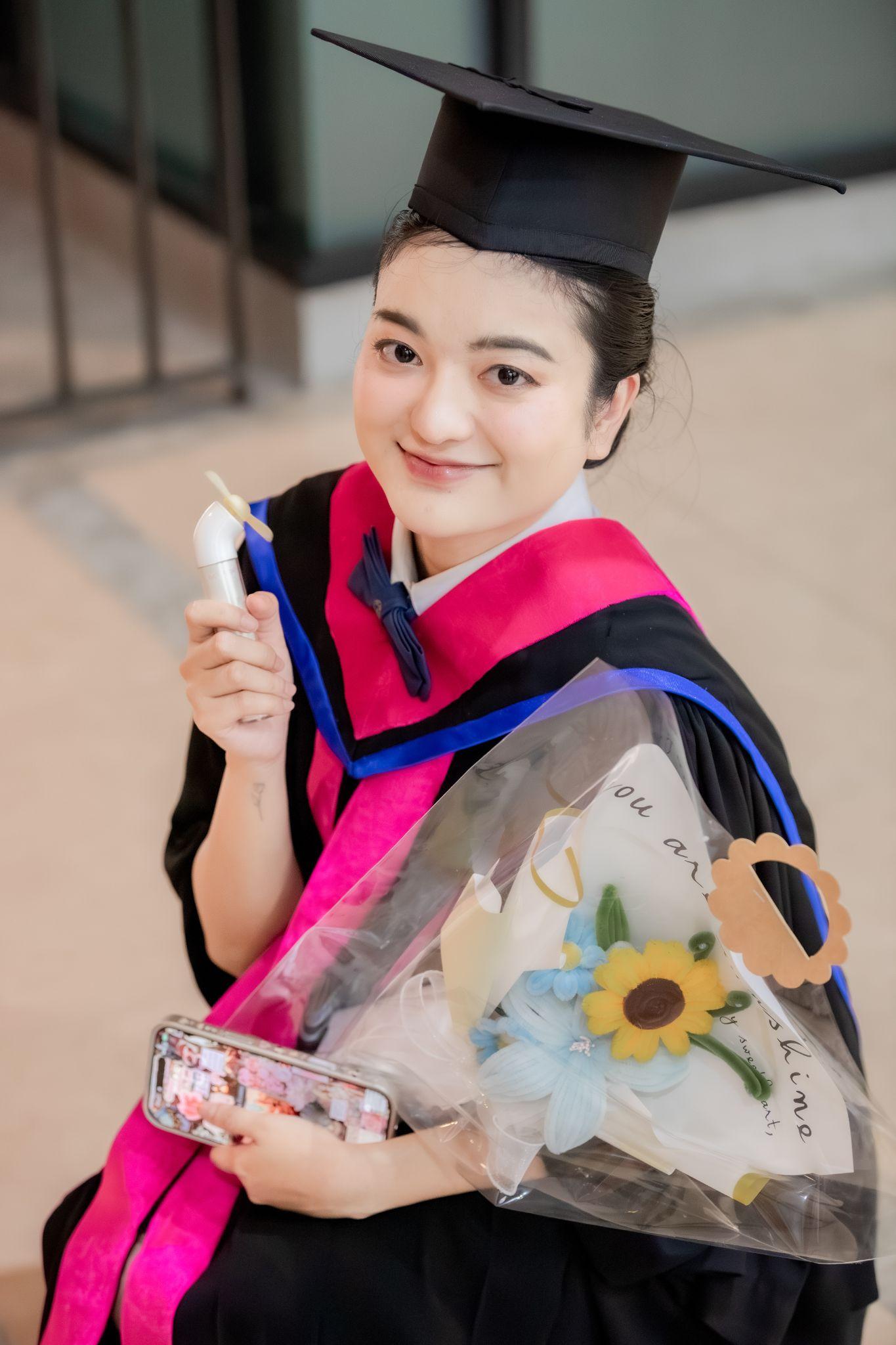 ผลงานรับปริญญา มหาวิทยาลัยมหิดล โดย Pond FoTo ภาพที่ 1