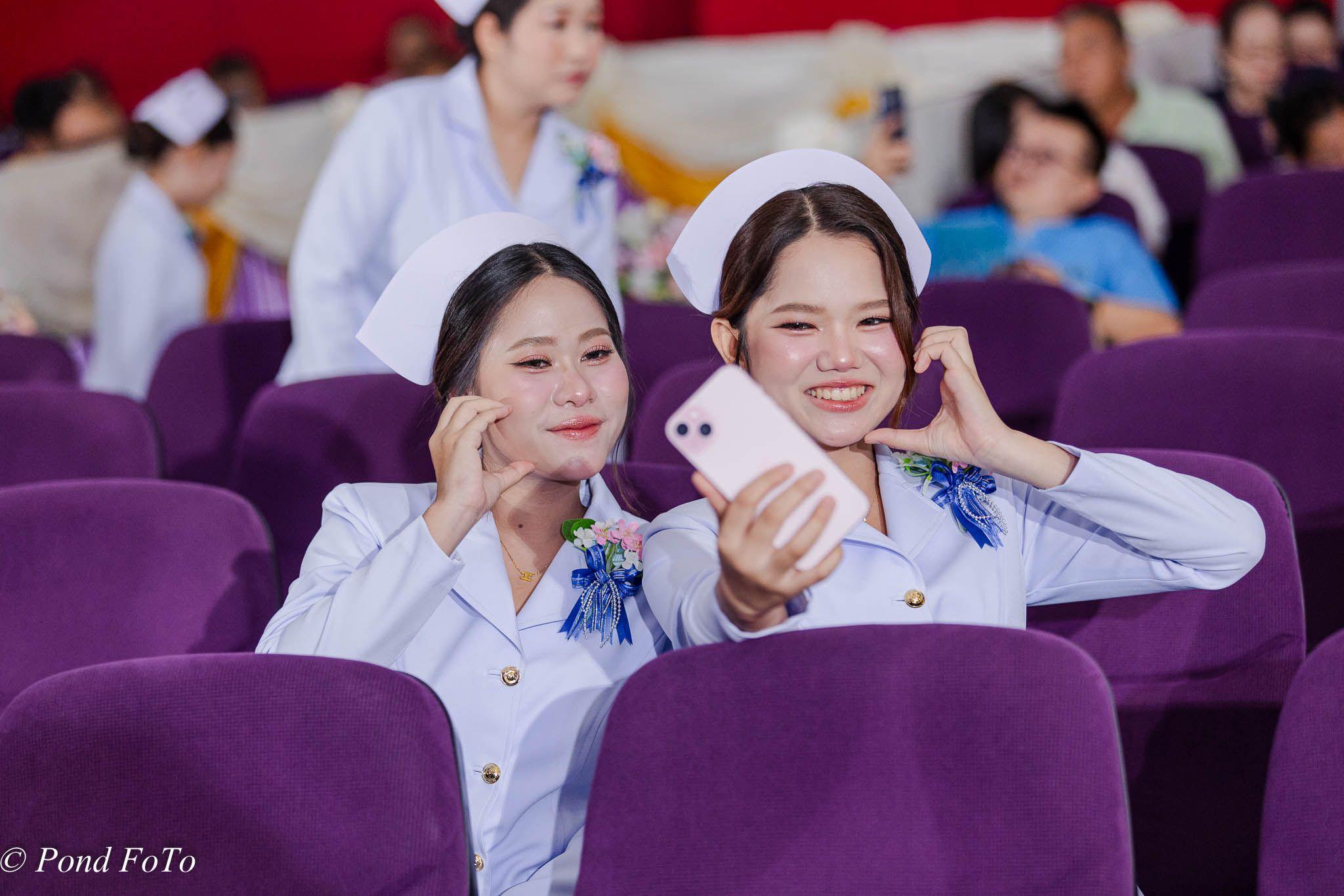 ผลงานรับปริญญา มหาวิทยาลัยเวสเทิร์น โดย Pond FoTo ภาพที่ 2